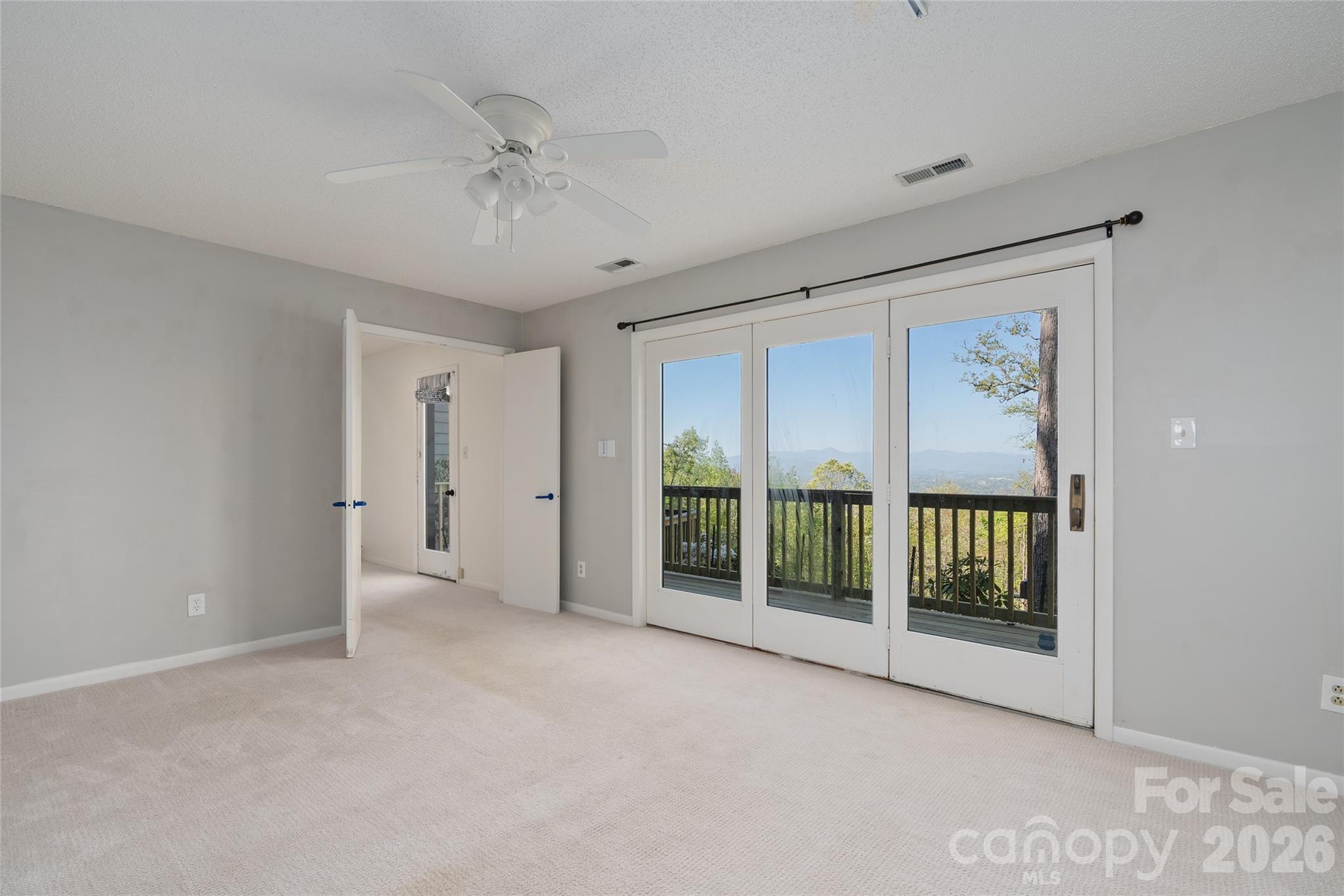 110 Crestwood Road — Asheville