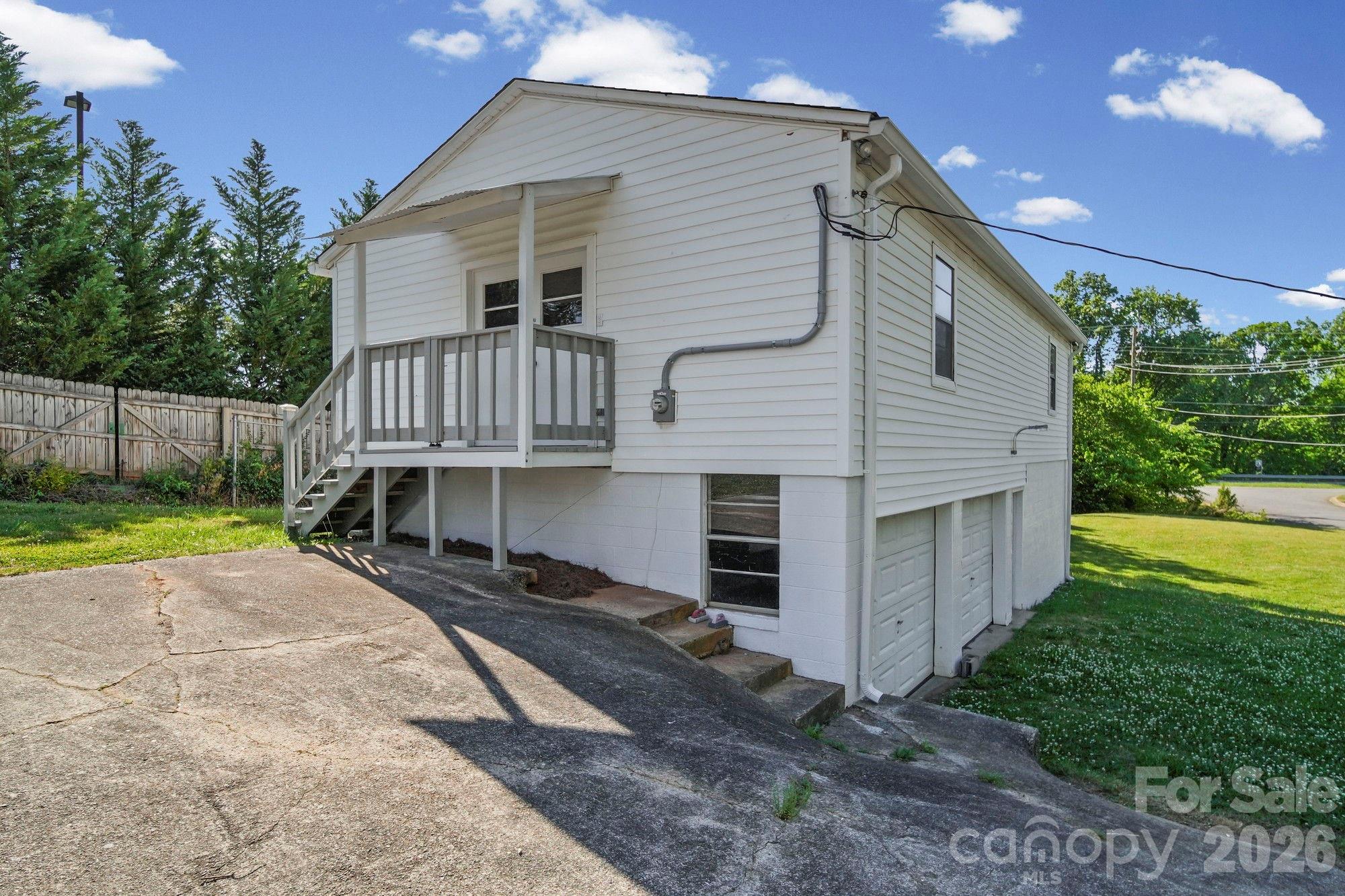708 N Bostian Street — China Grove
