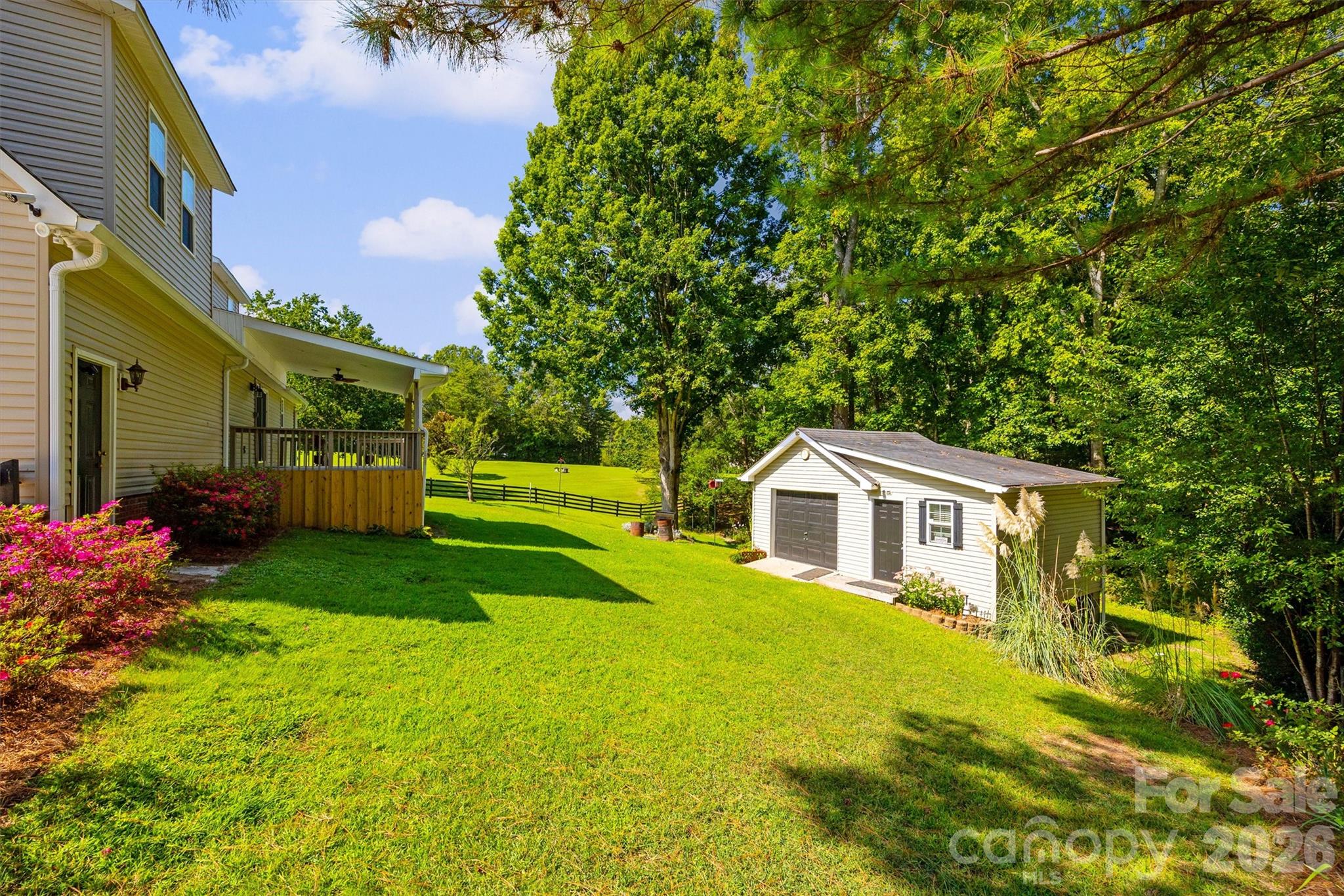 5763 Highway 97 Highway — Hickory Grove