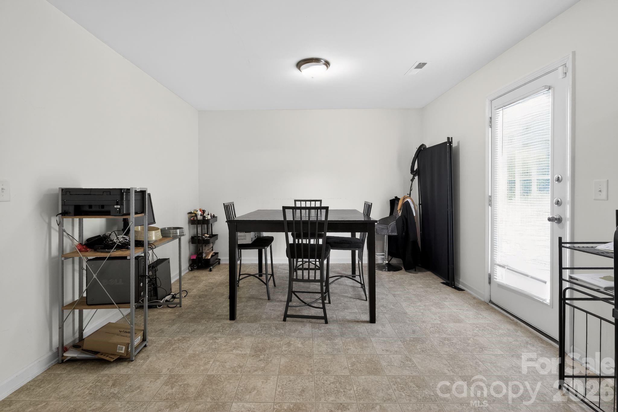 455 Menlo Park Road — Greensboro
