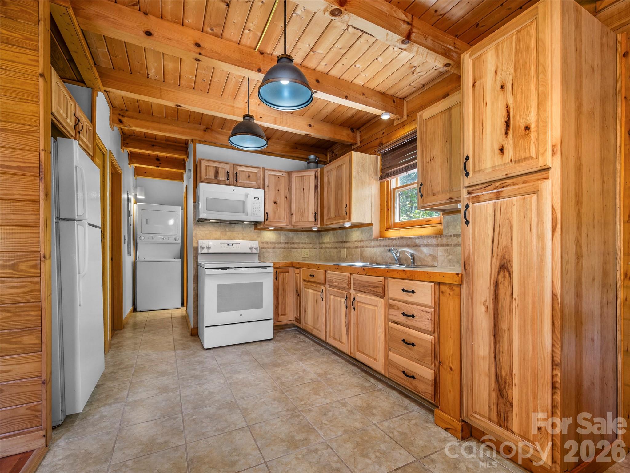 125 Pine Ridge Drive — Bostic