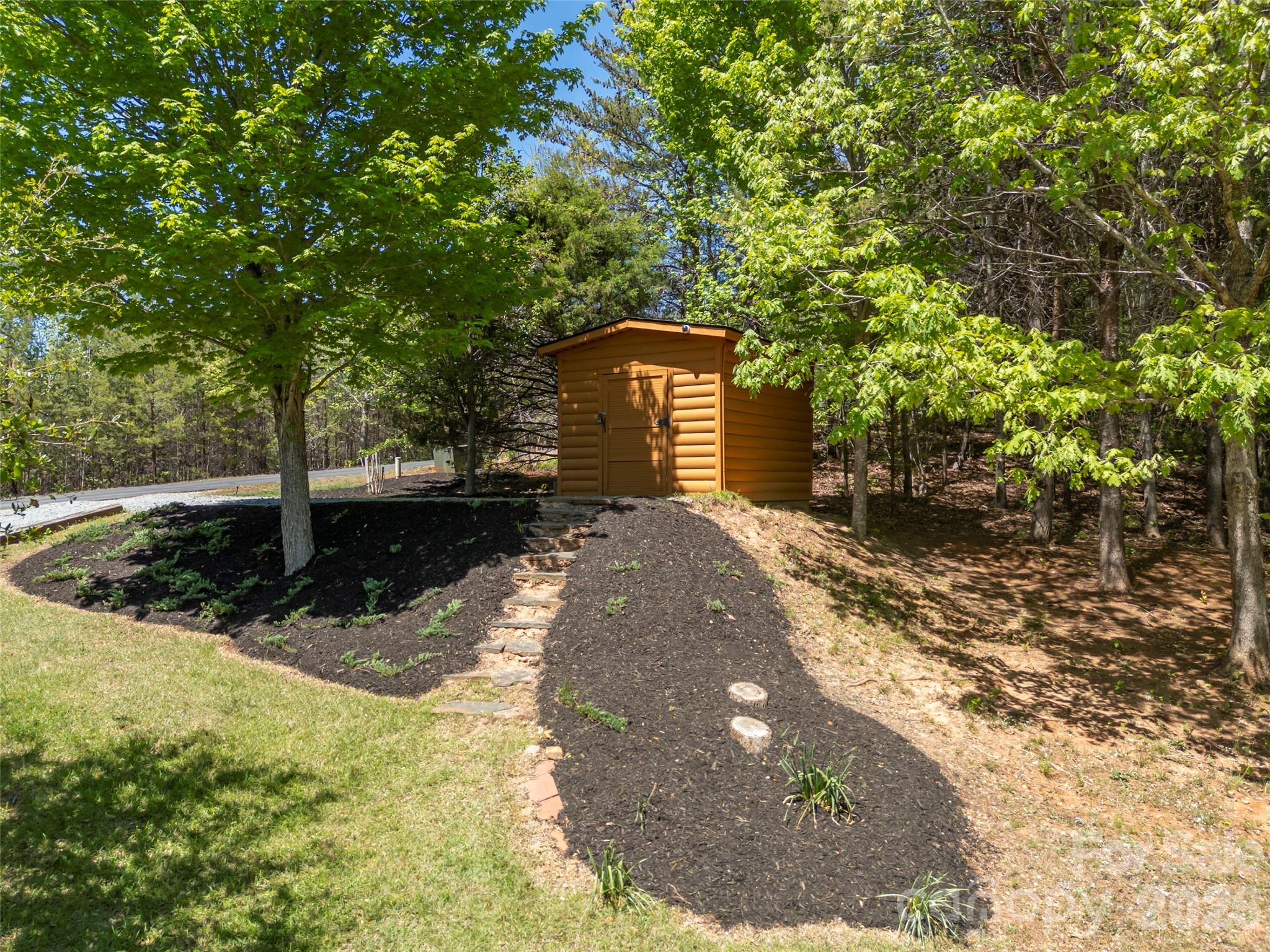 125 Pine Ridge Drive — Bostic