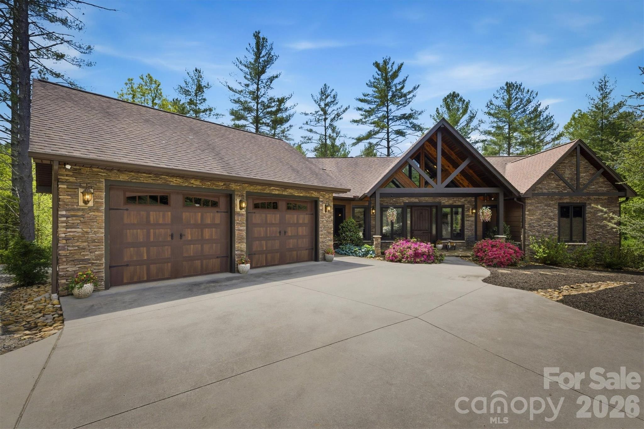 5613 Rocky Falls Lane #151 — Lenoir