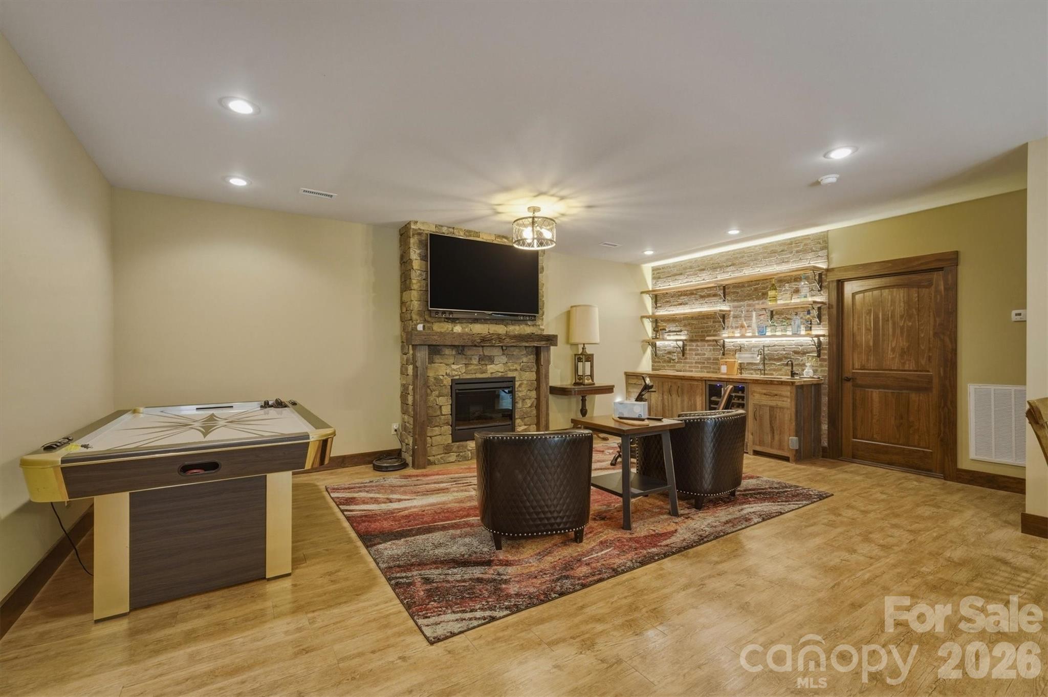5613 Rocky Falls Lane #151 — Lenoir