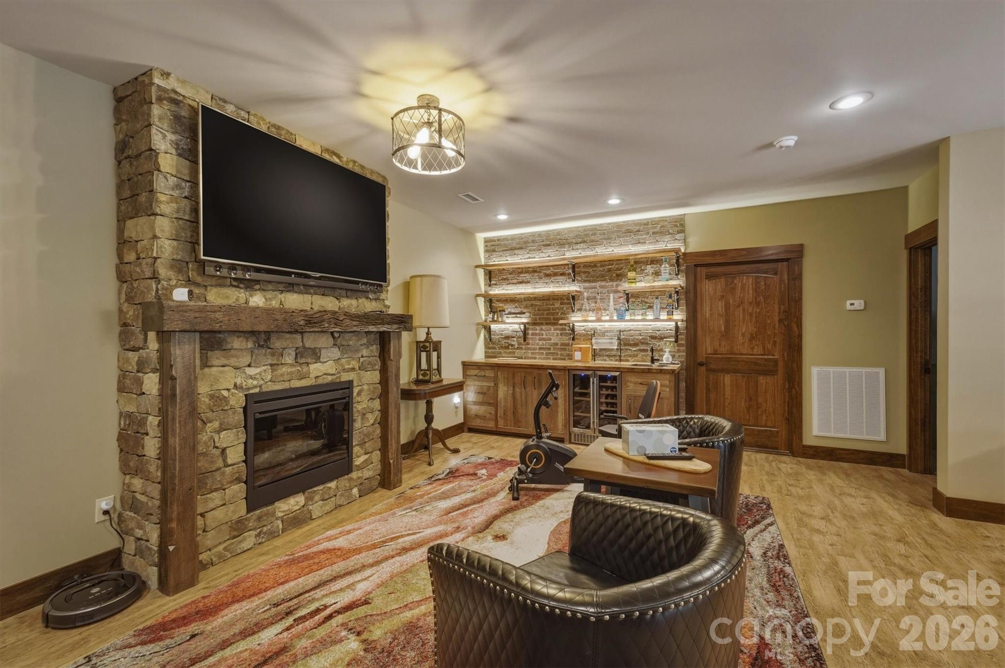 5613 Rocky Falls Lane #151 — Lenoir