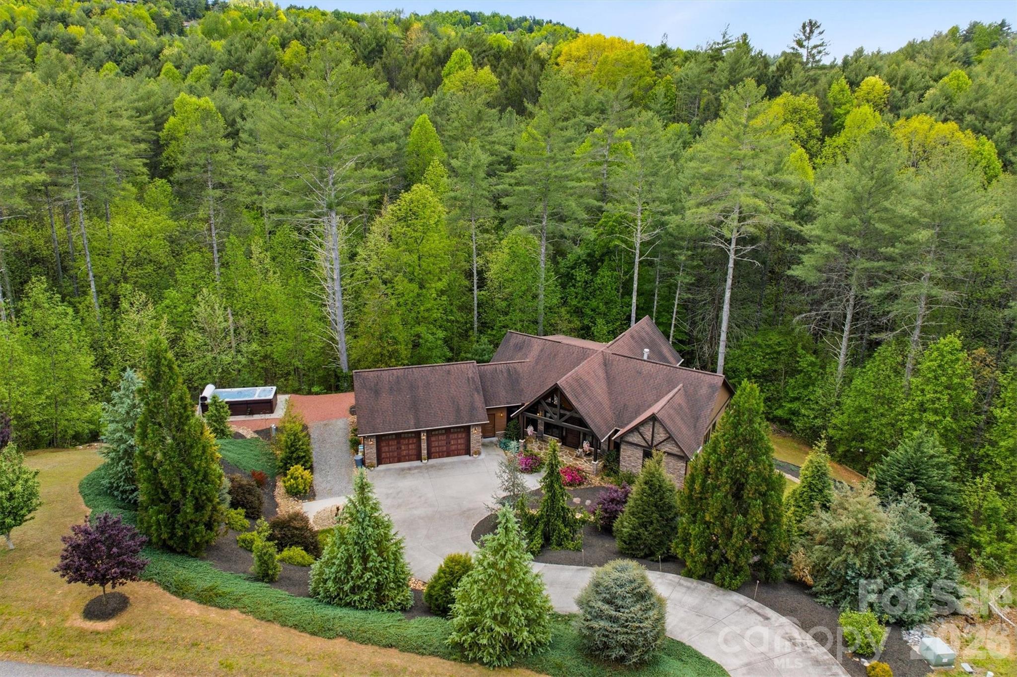 5613 Rocky Falls Lane #151 — Lenoir
