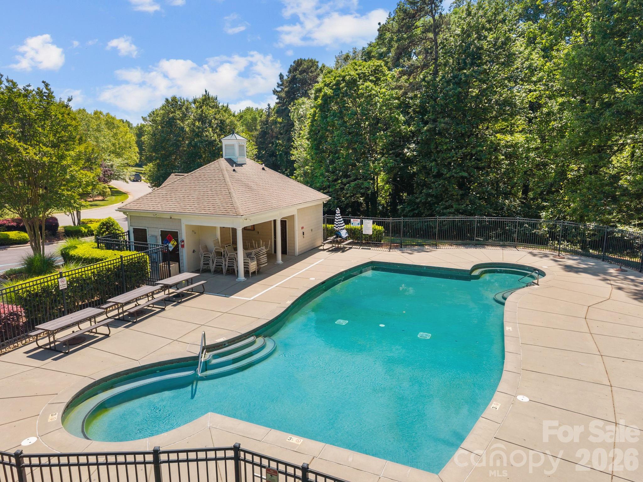 125 Sundown Cove Drive — Mooresville