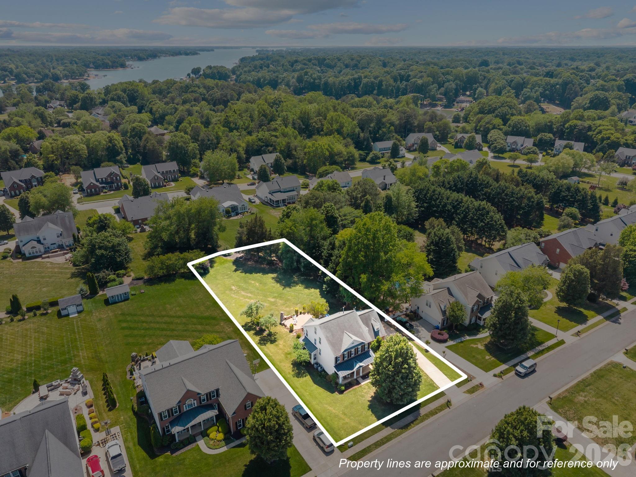 125 Sundown Cove Drive — Mooresville