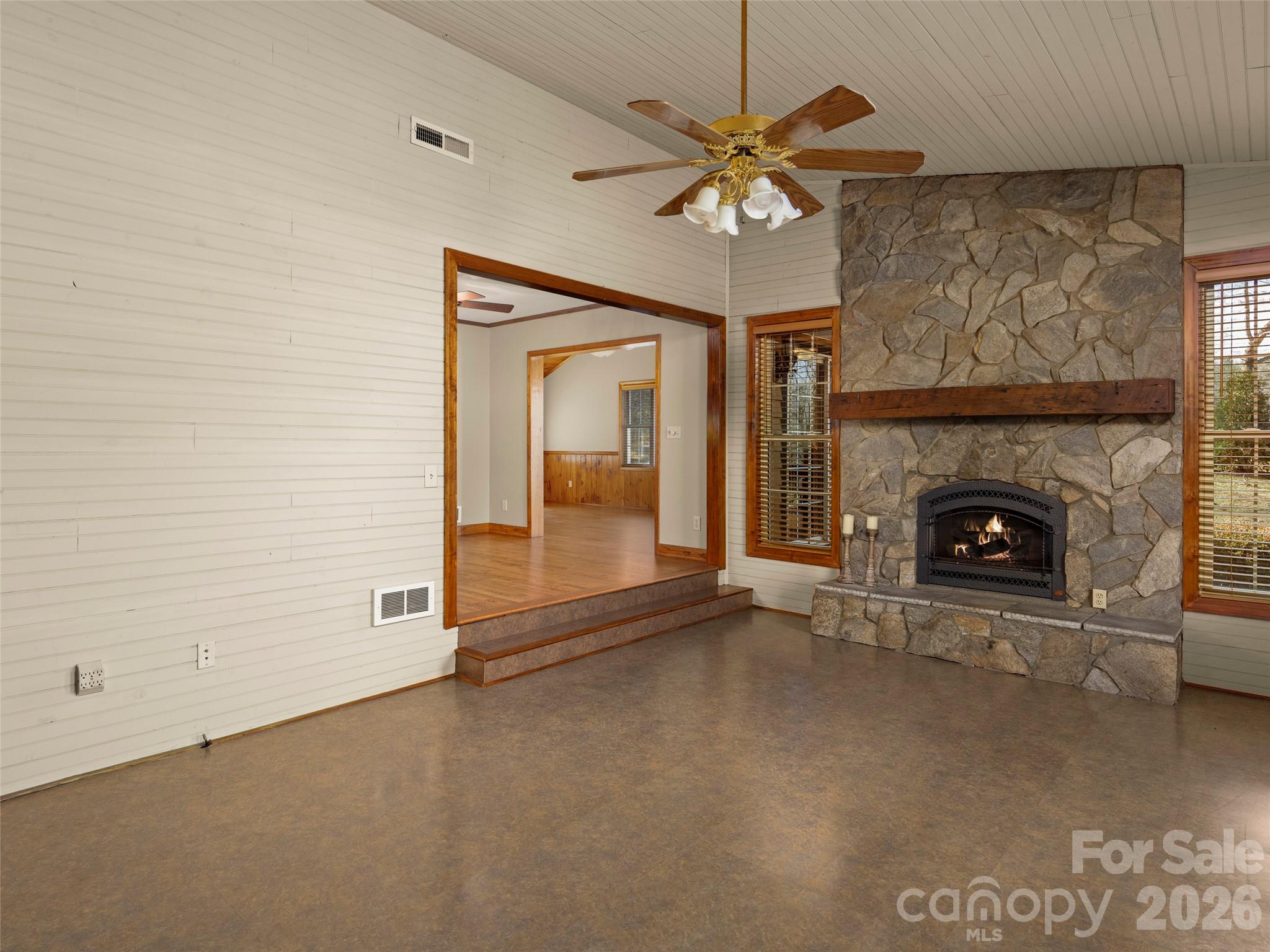 609 N Fork Road — Black Mountain