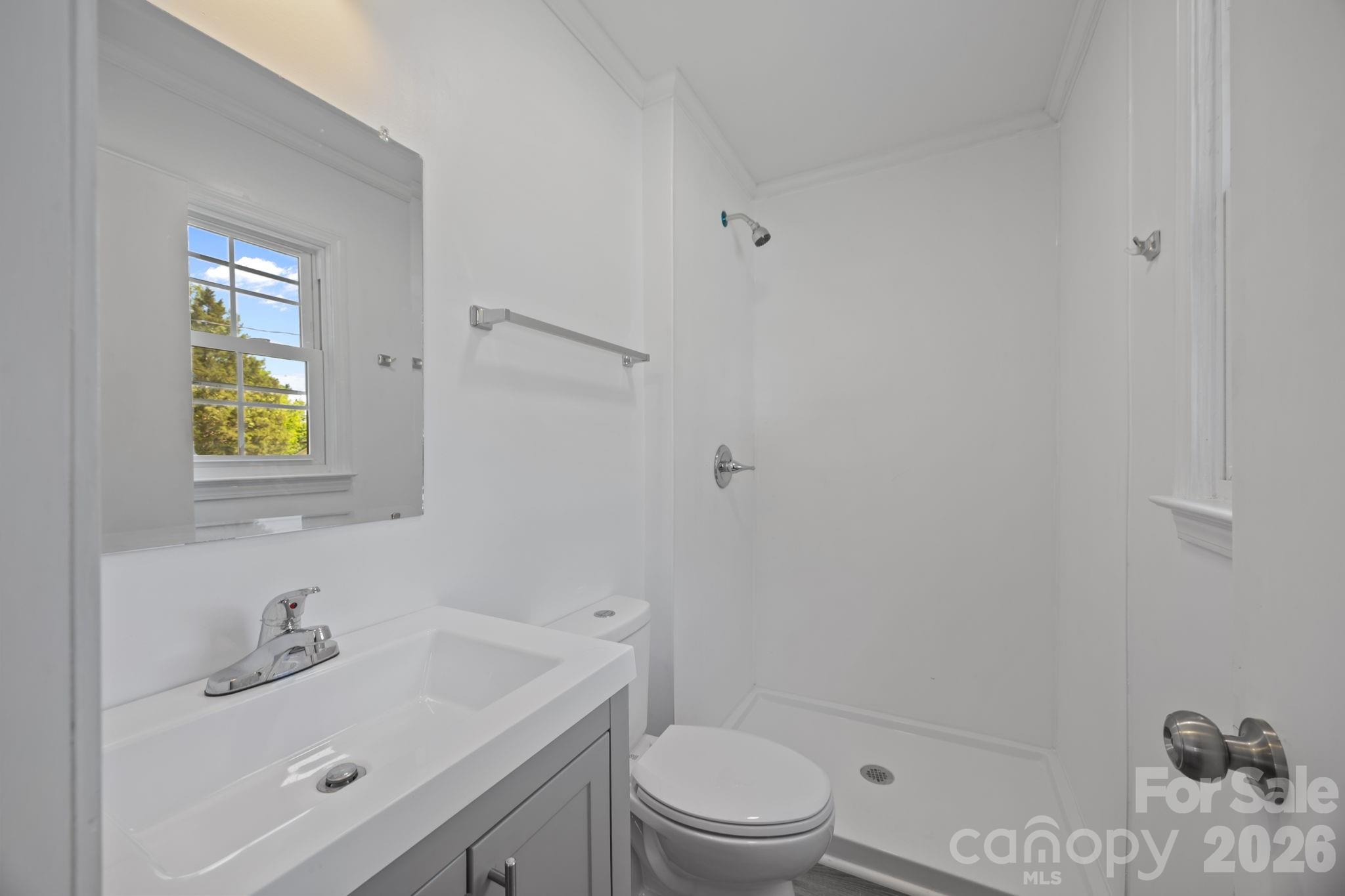 165 Hawkins Loop — Salisbury