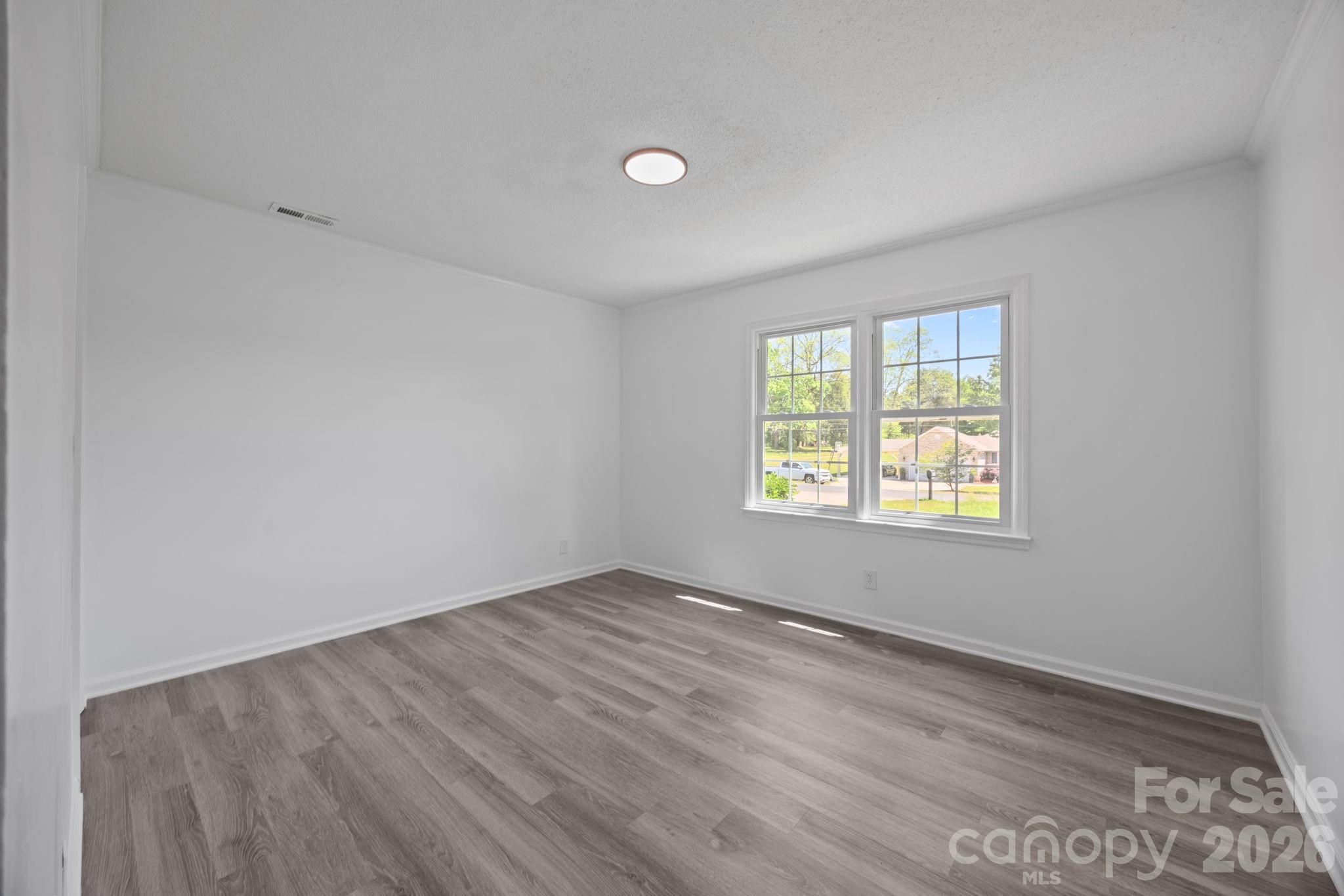 165 Hawkins Loop — Salisbury