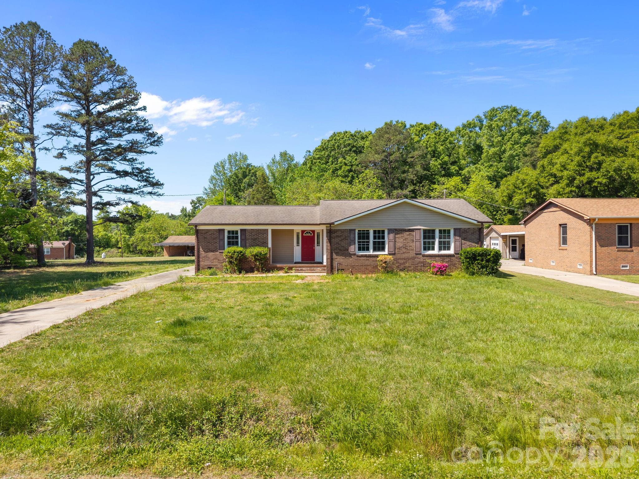 165 Hawkins Loop — Salisbury
