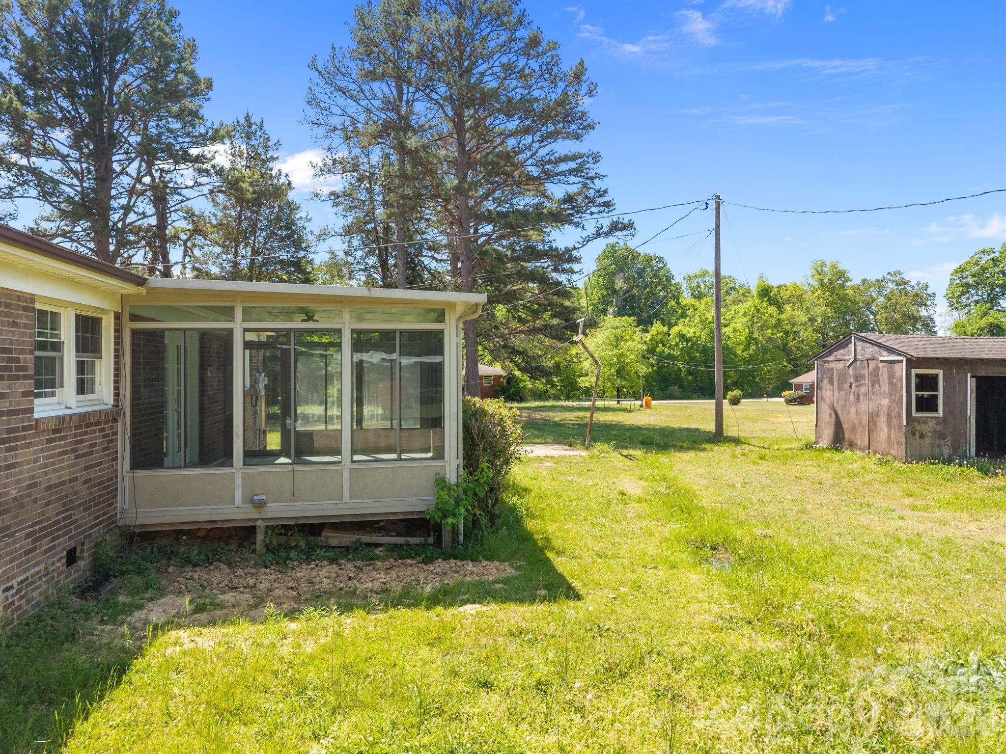 165 Hawkins Loop — Salisbury