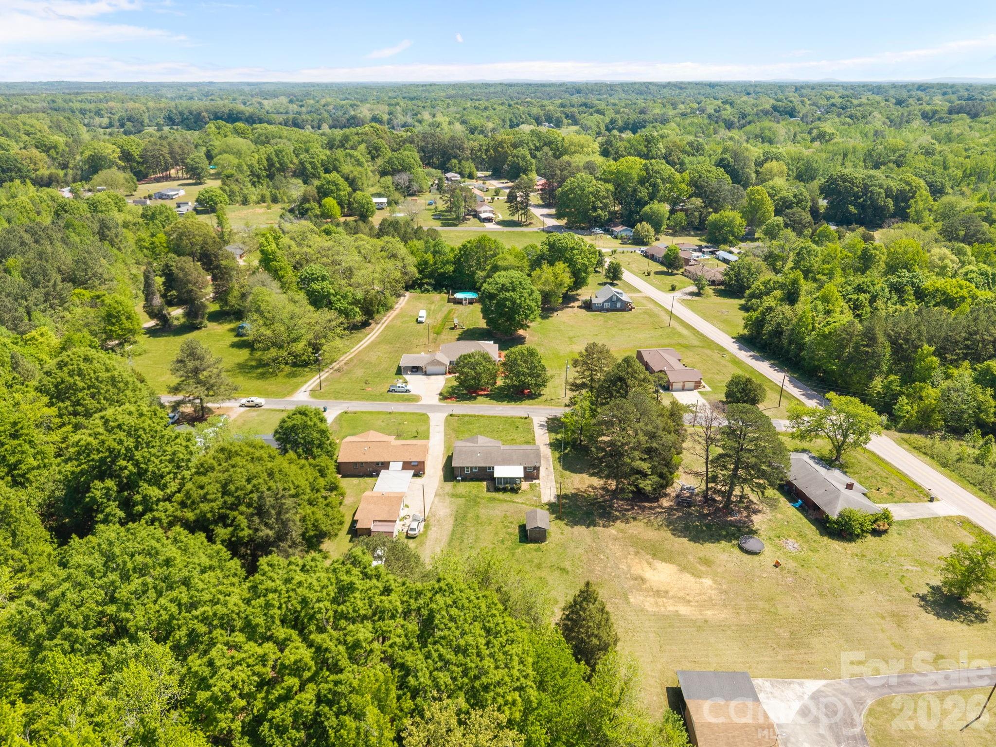 165 Hawkins Loop — Salisbury