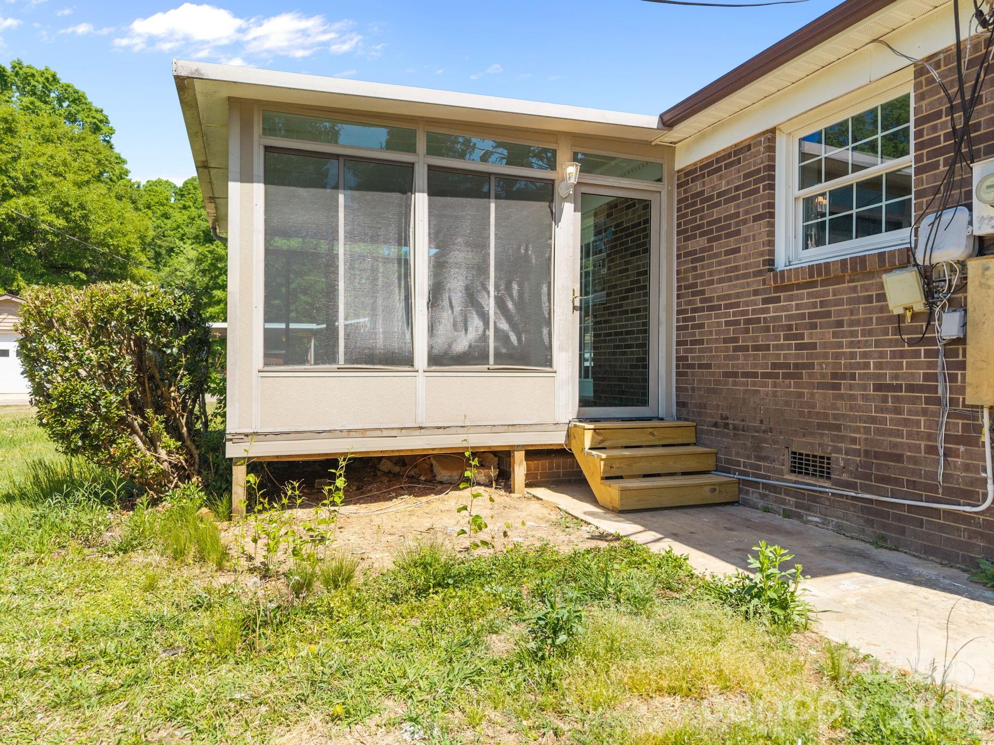165 Hawkins Loop — Salisbury