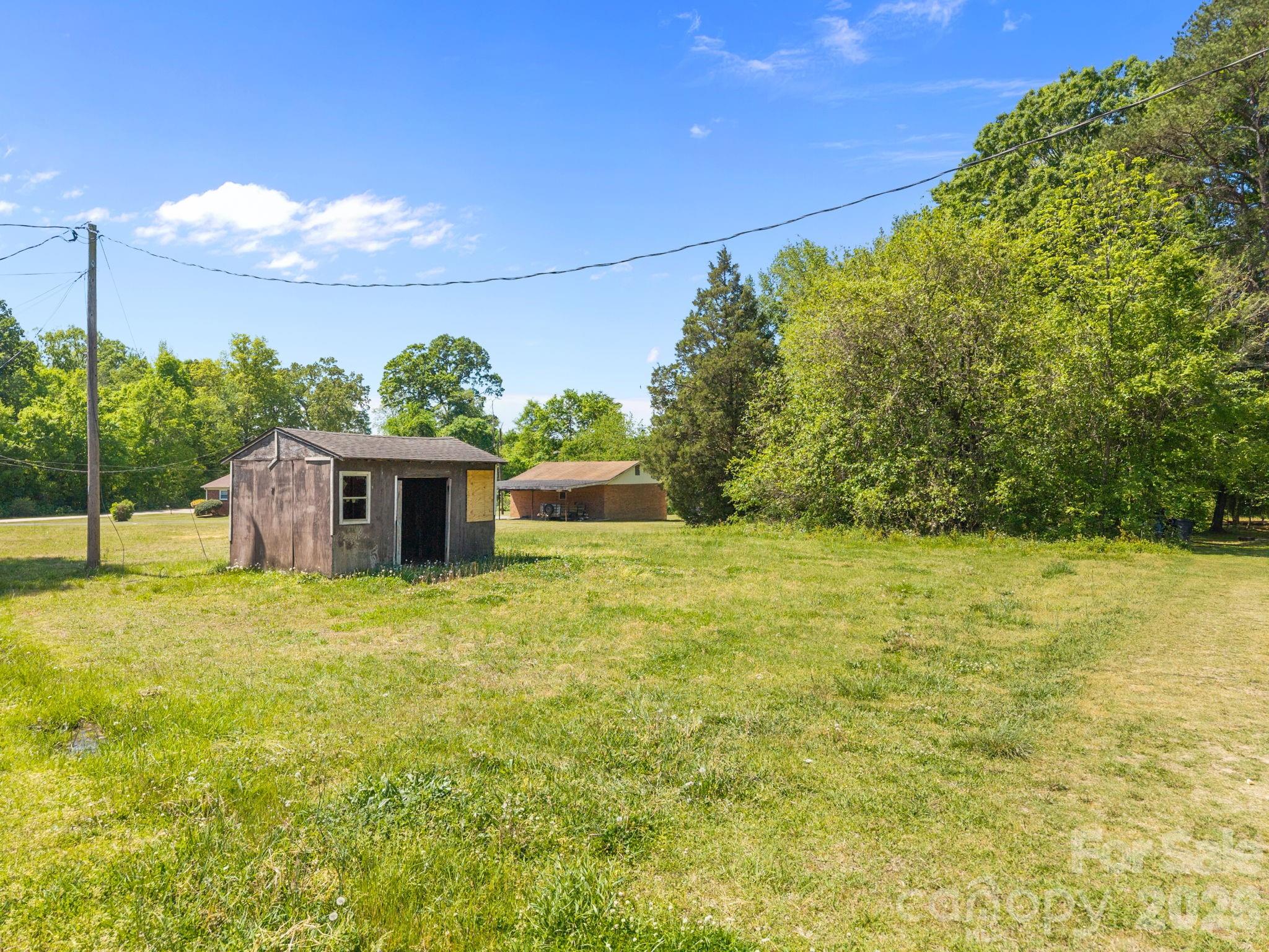 165 Hawkins Loop — Salisbury