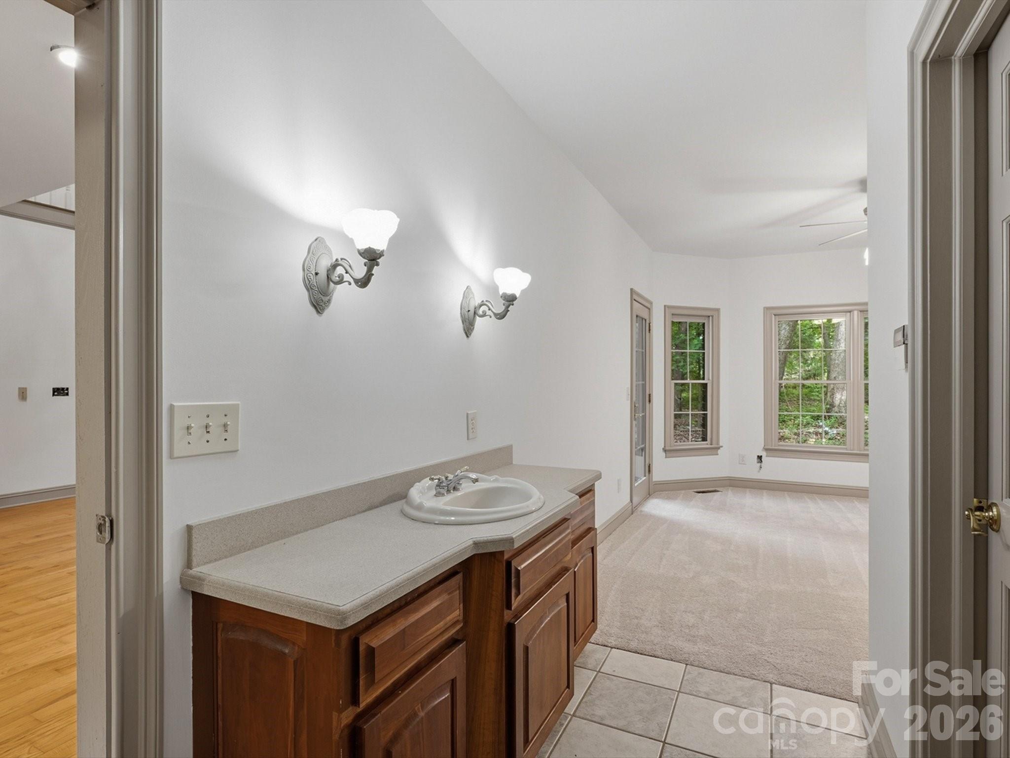 6717 Mccain Boulevard — Waxhaw