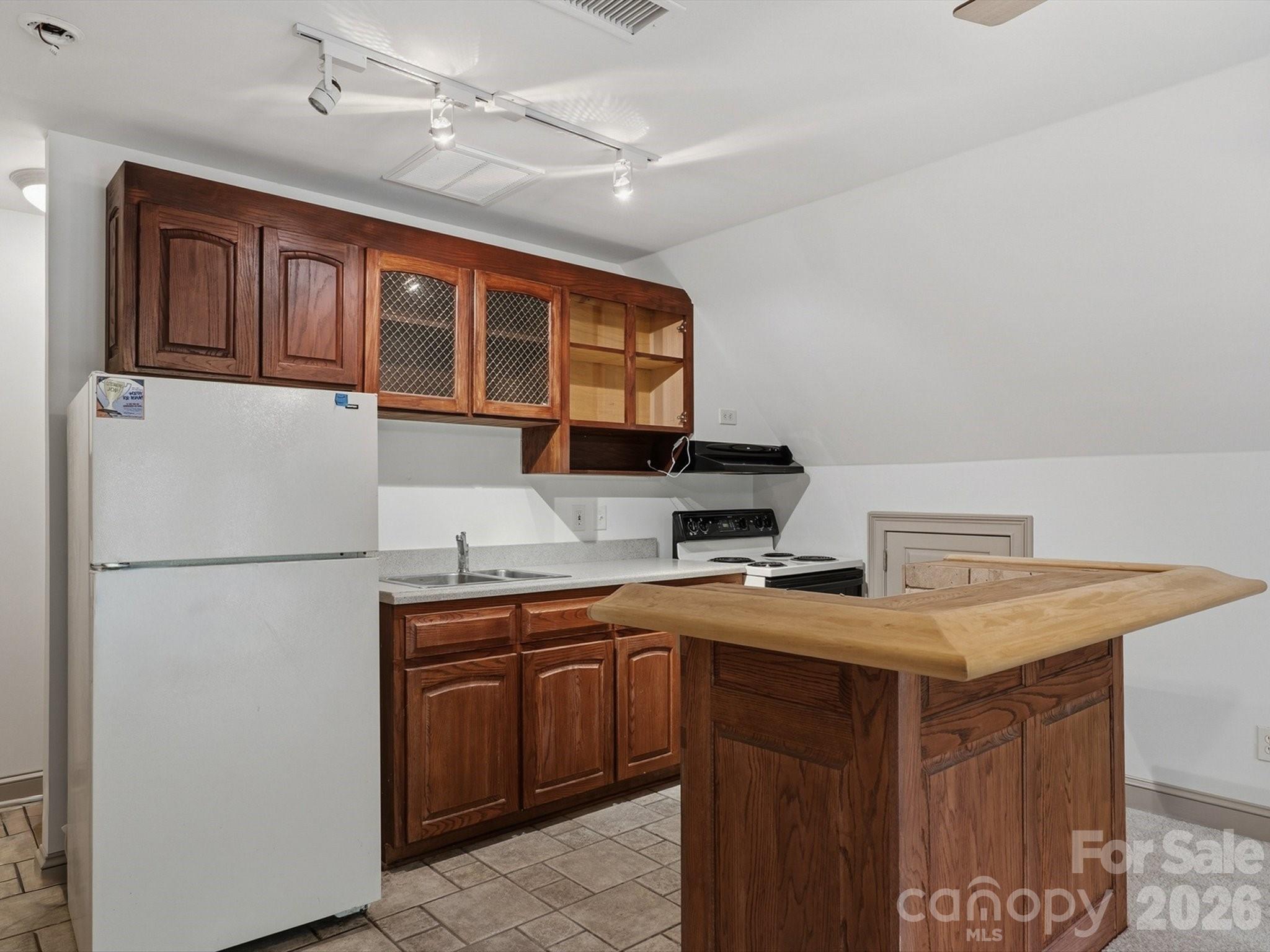 6717 Mccain Boulevard — Waxhaw
