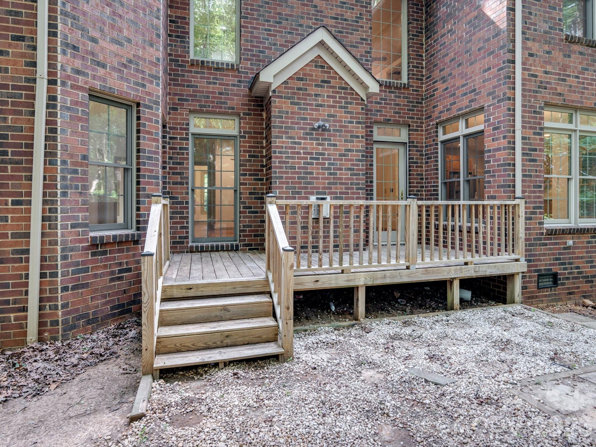 6717 Mccain Boulevard — Waxhaw