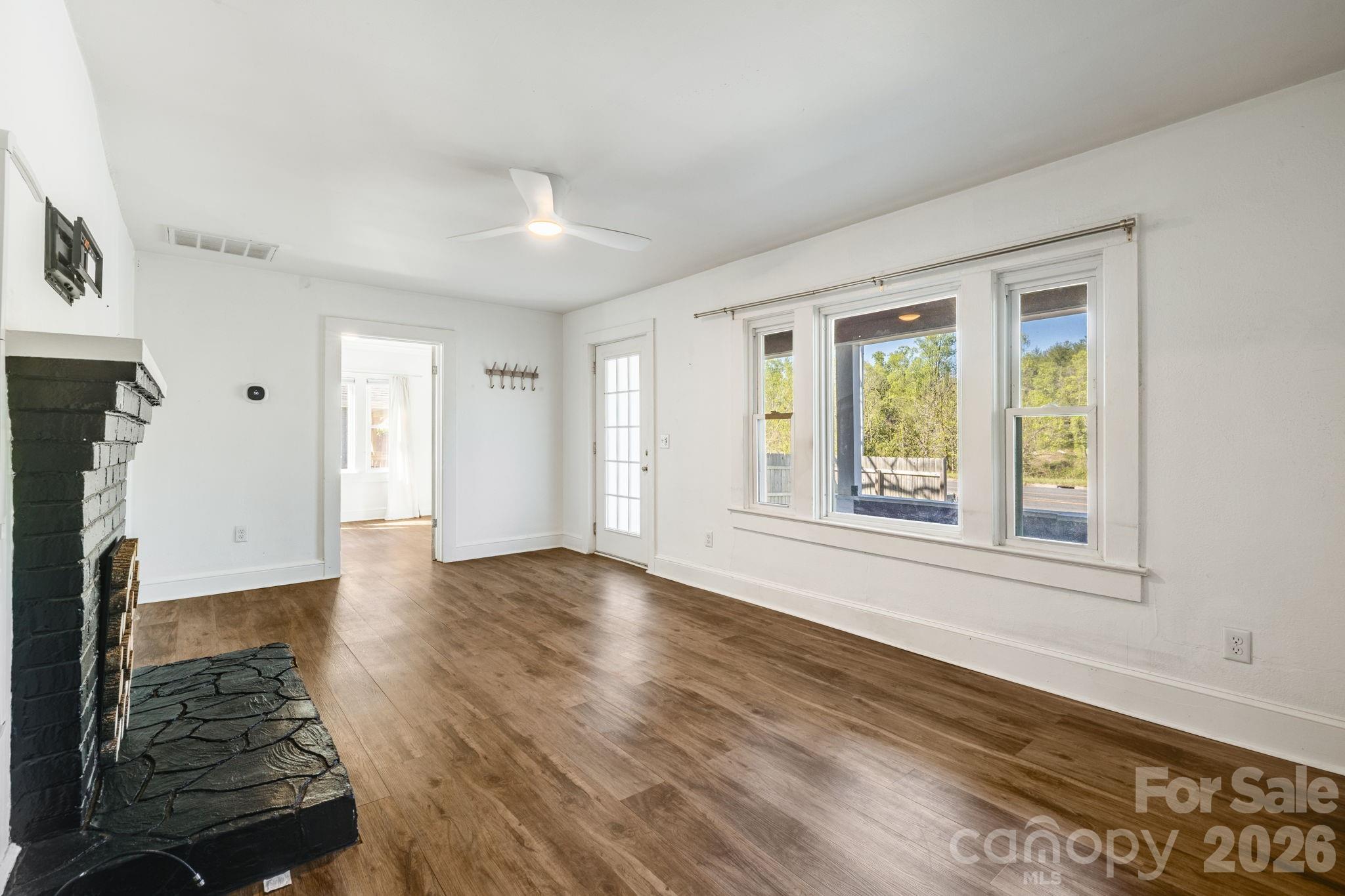 1148 Charlotte Highway — Fairview