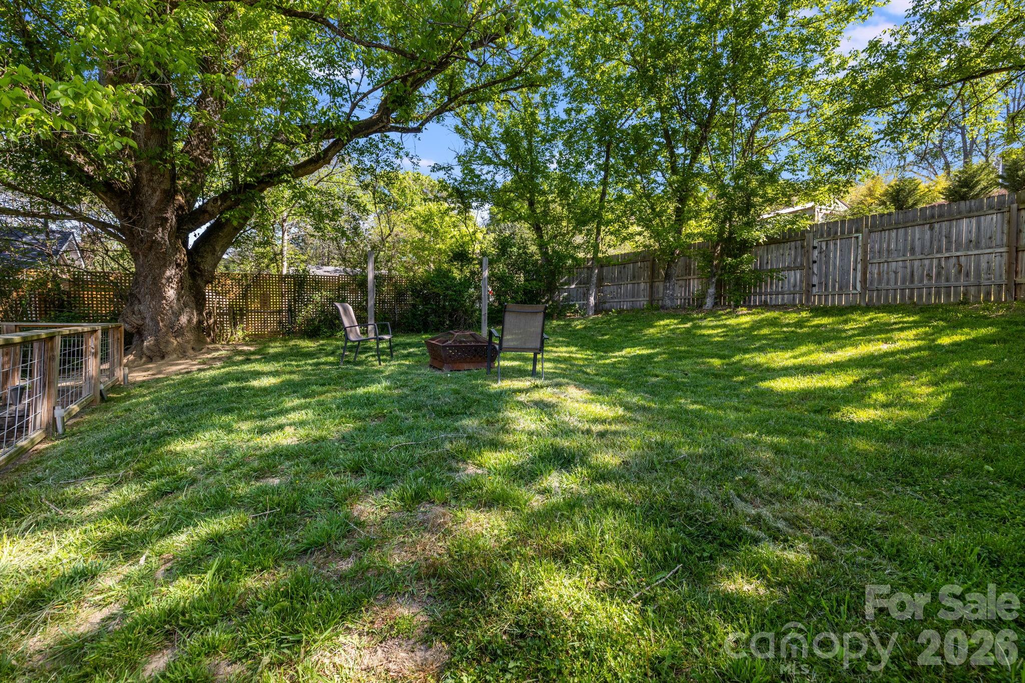 1148 Charlotte Highway — Fairview
