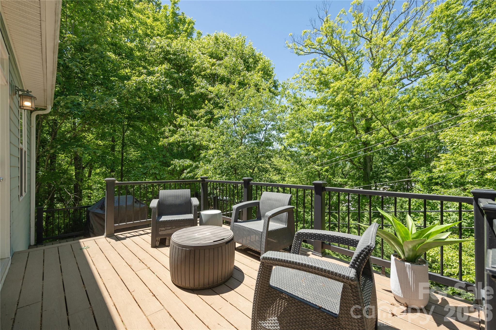 5 Hoolet Court — Biltmore Lake
