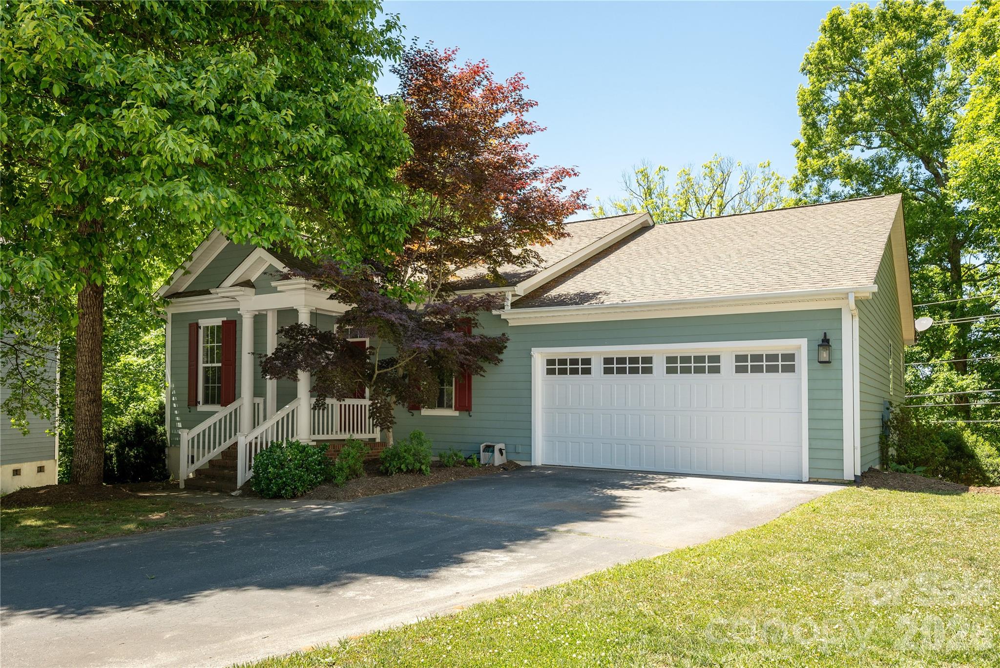 5 Hoolet Court — Biltmore Lake