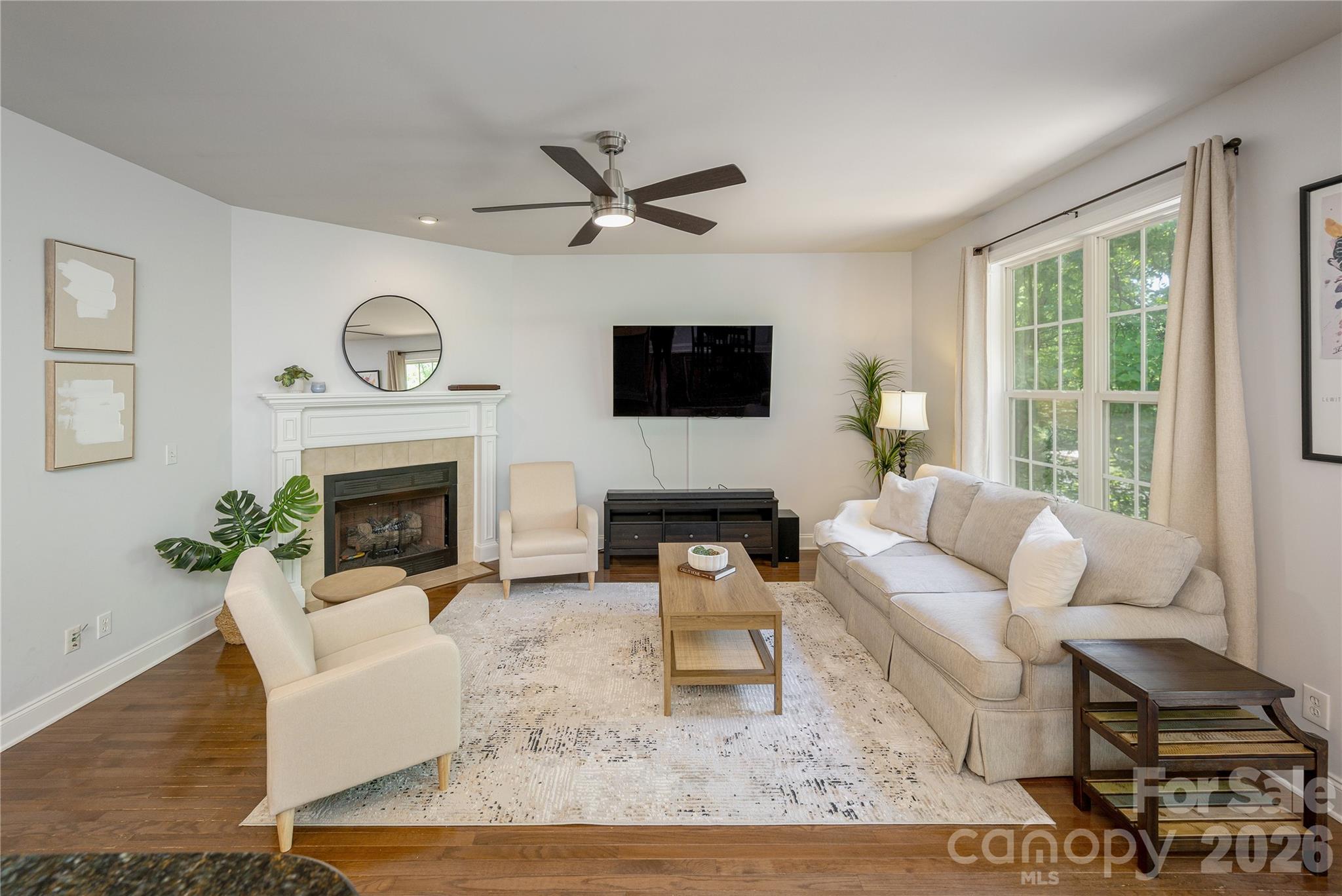 5 Hoolet Court — Biltmore Lake