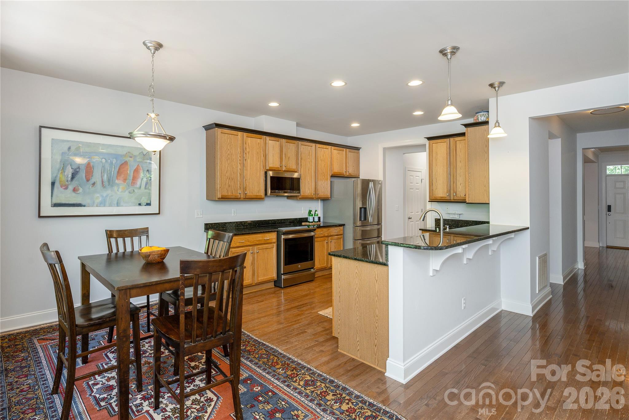 5 Hoolet Court — Biltmore Lake