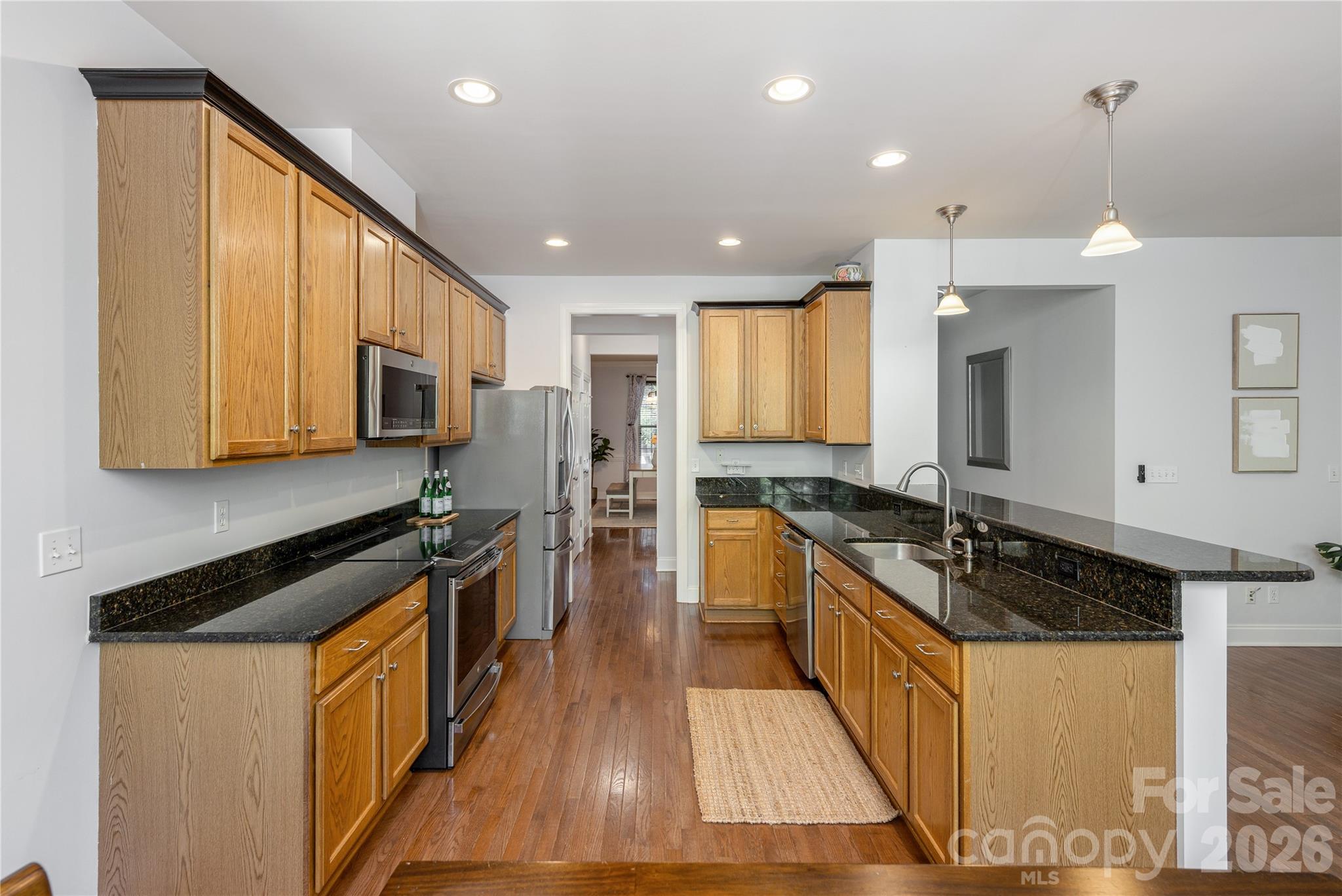 5 Hoolet Court — Biltmore Lake