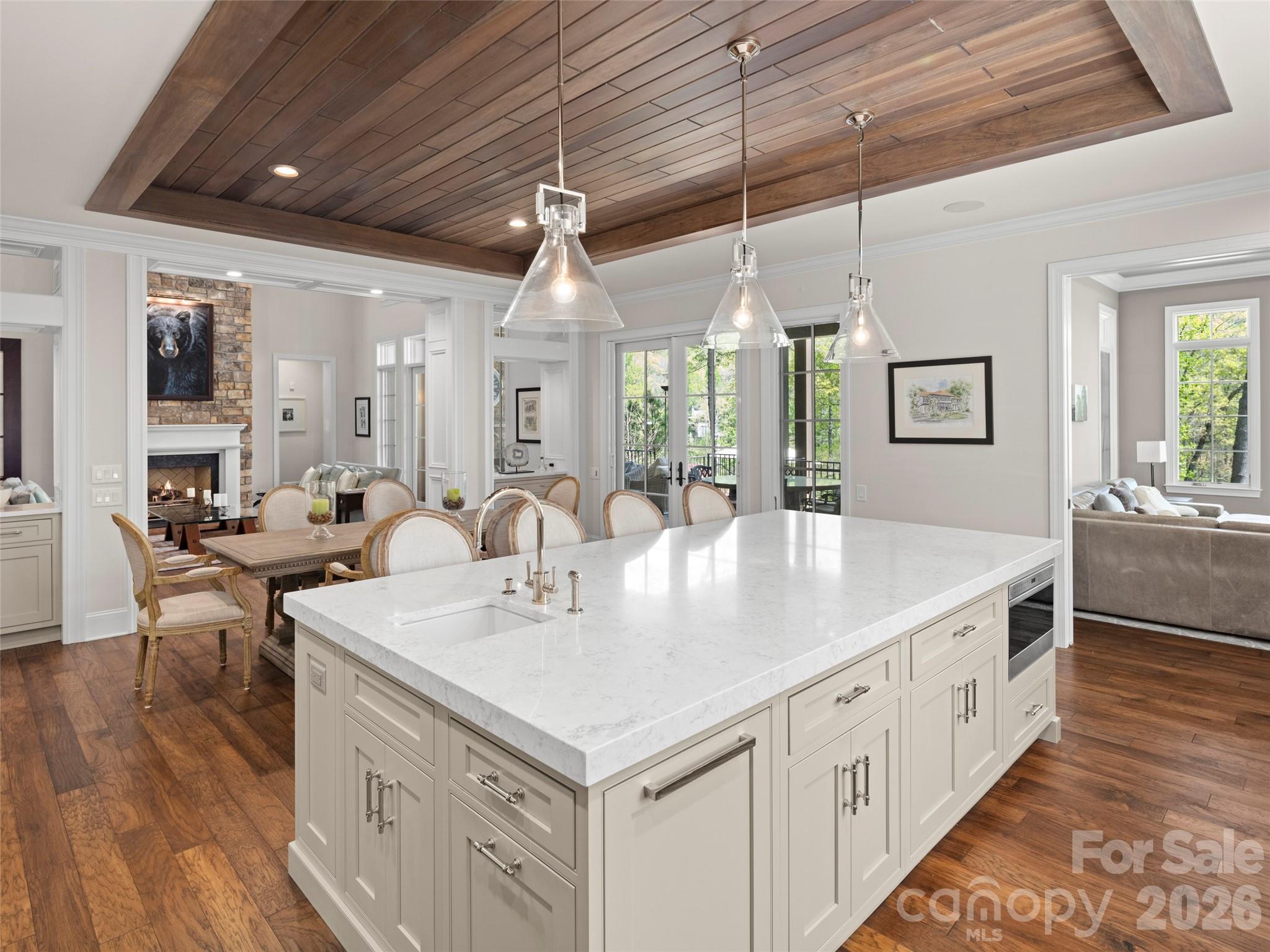 1925 White Tree Trail — Arden