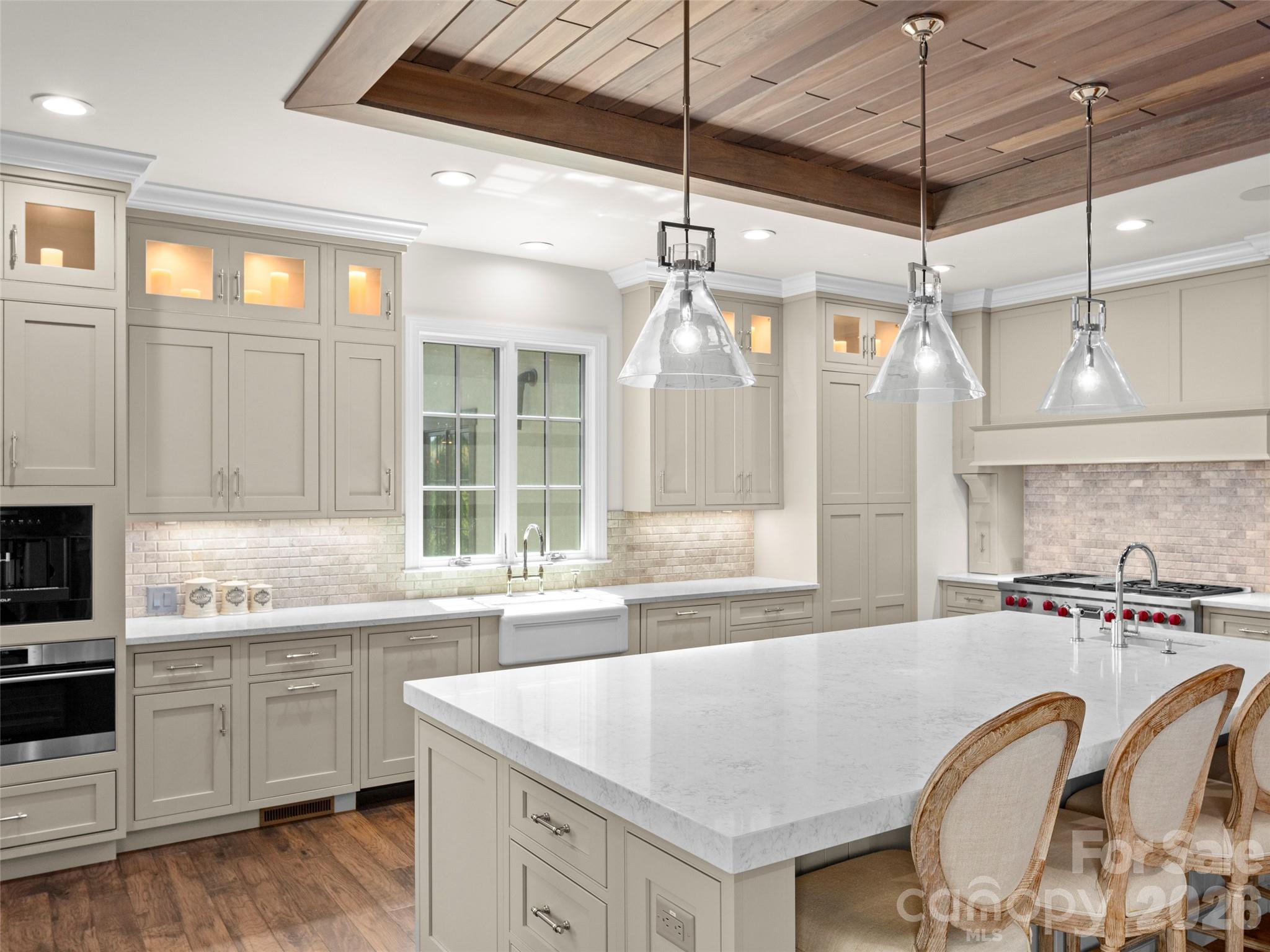1925 White Tree Trail — Arden