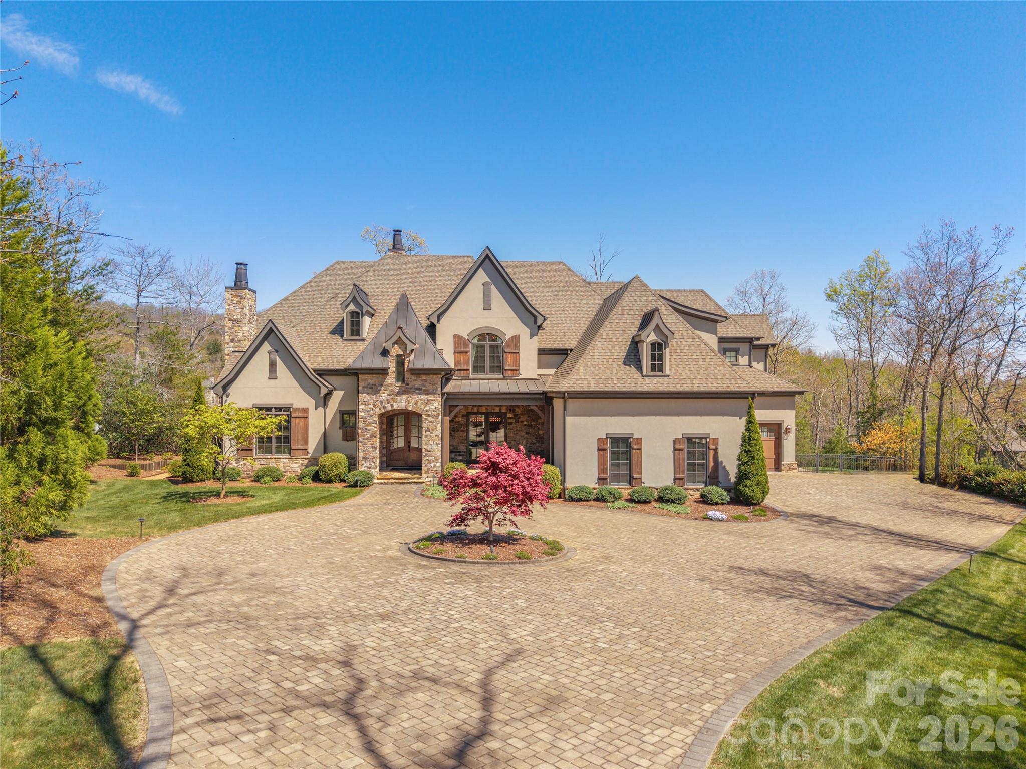 1925 White Tree Trail — Arden