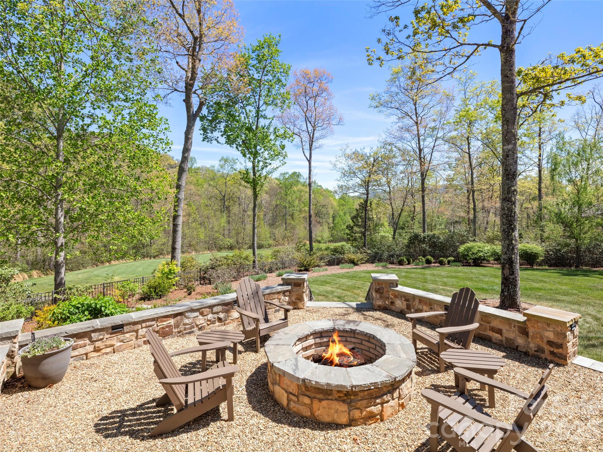 1925 White Tree Trail — Arden