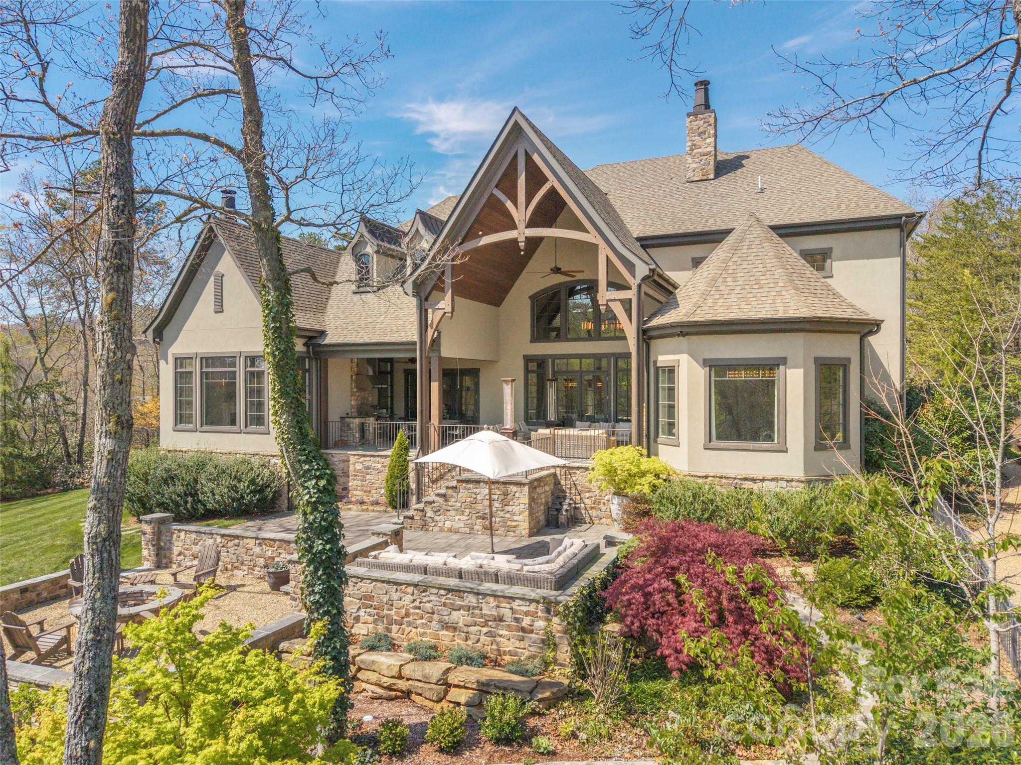 1925 White Tree Trail — Arden