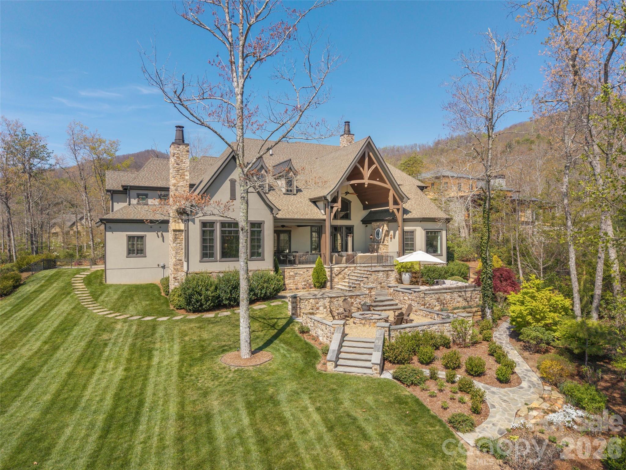 1925 White Tree Trail — Arden