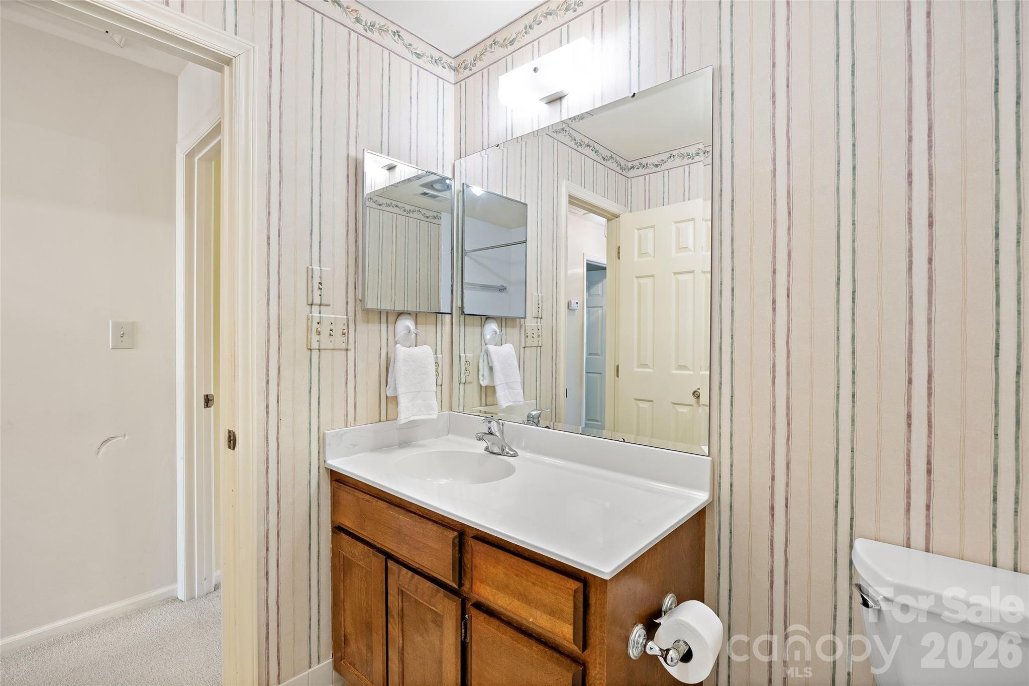 5636 Ivygate Lane — Charlotte