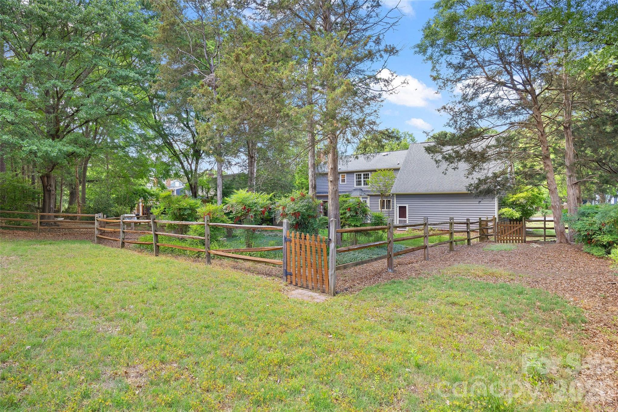 5636 Ivygate Lane — Charlotte