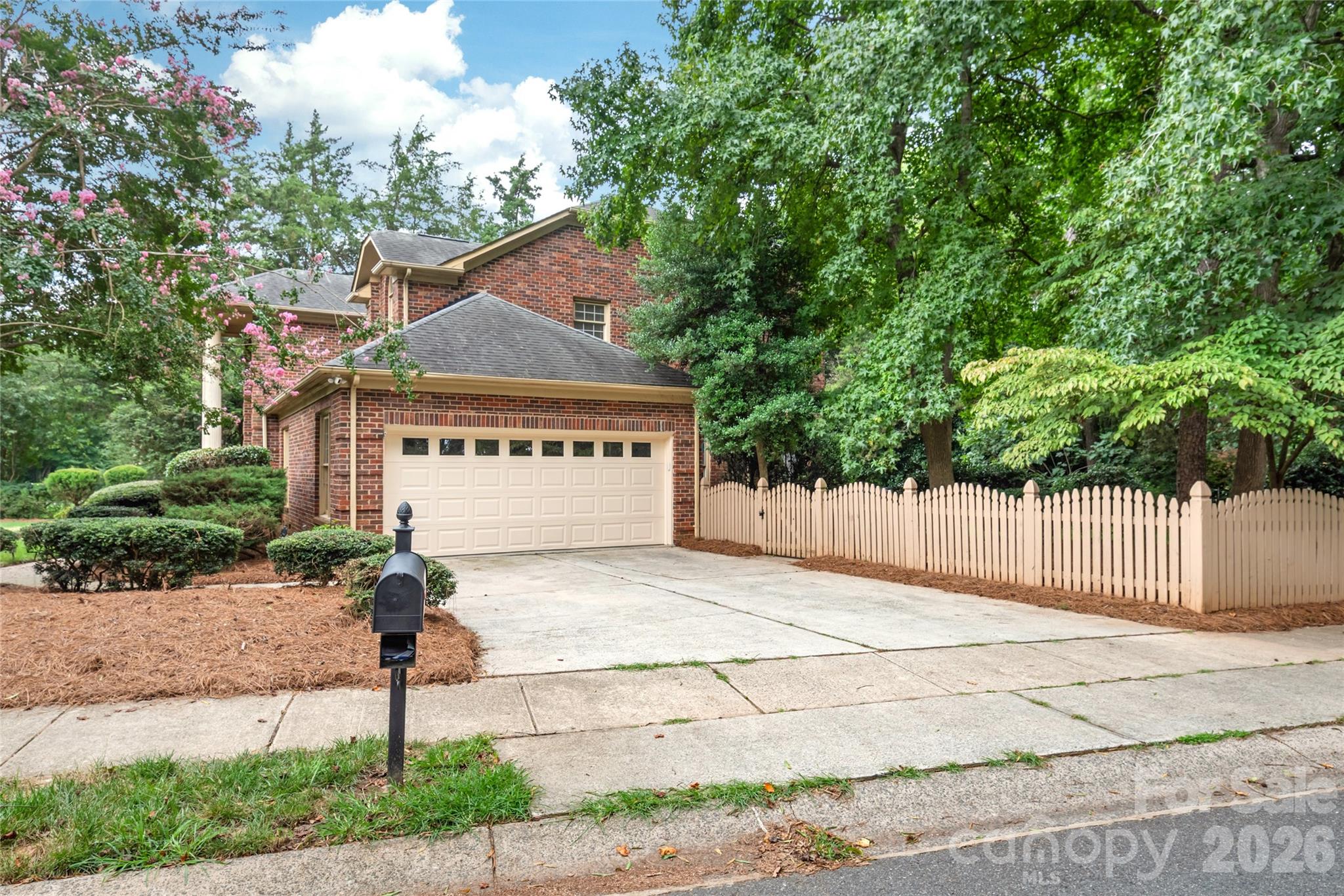 8600 Brownes Pond Lane — Charlotte