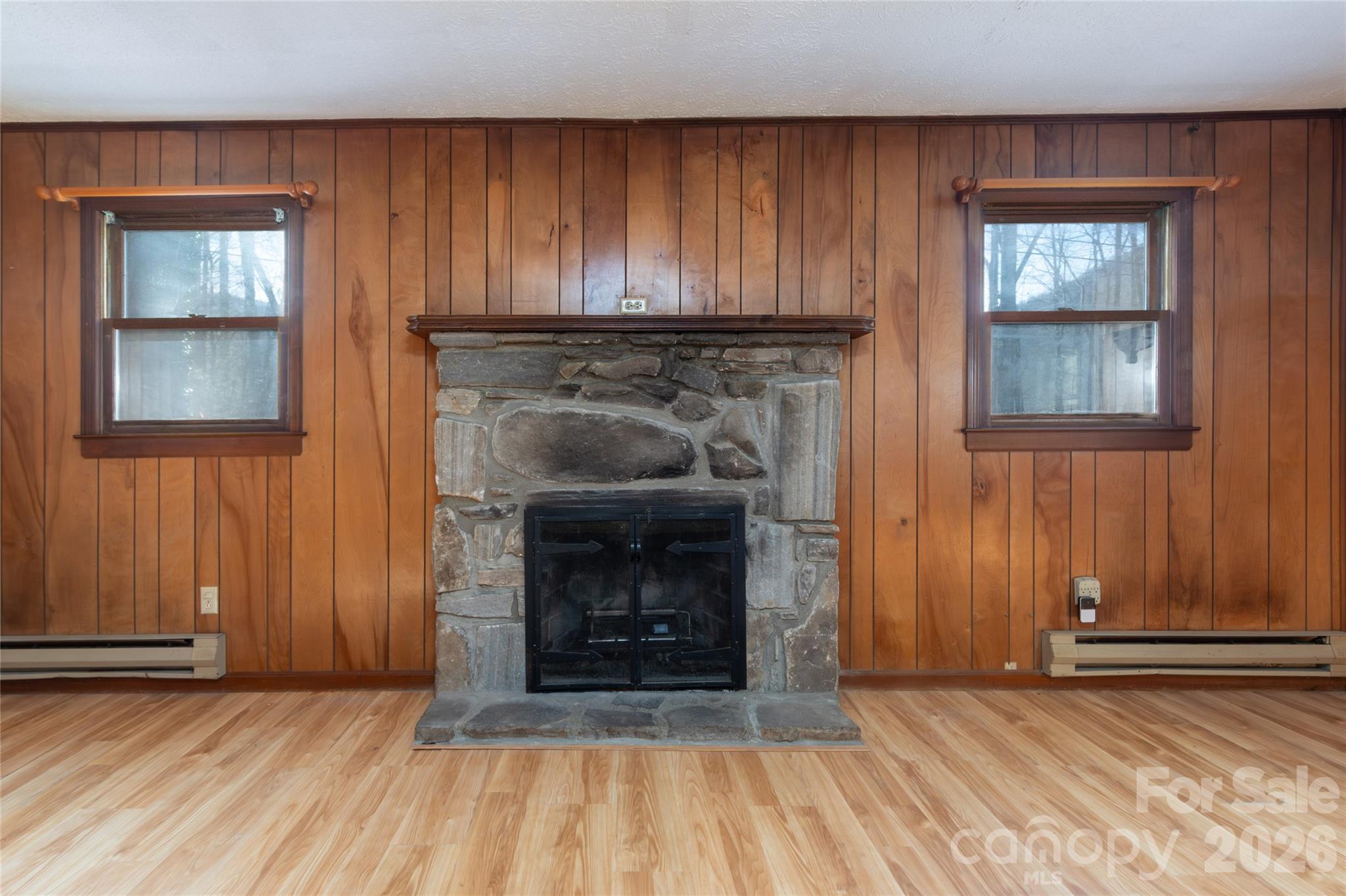 87 Sassafras Lane — Maggie Valley