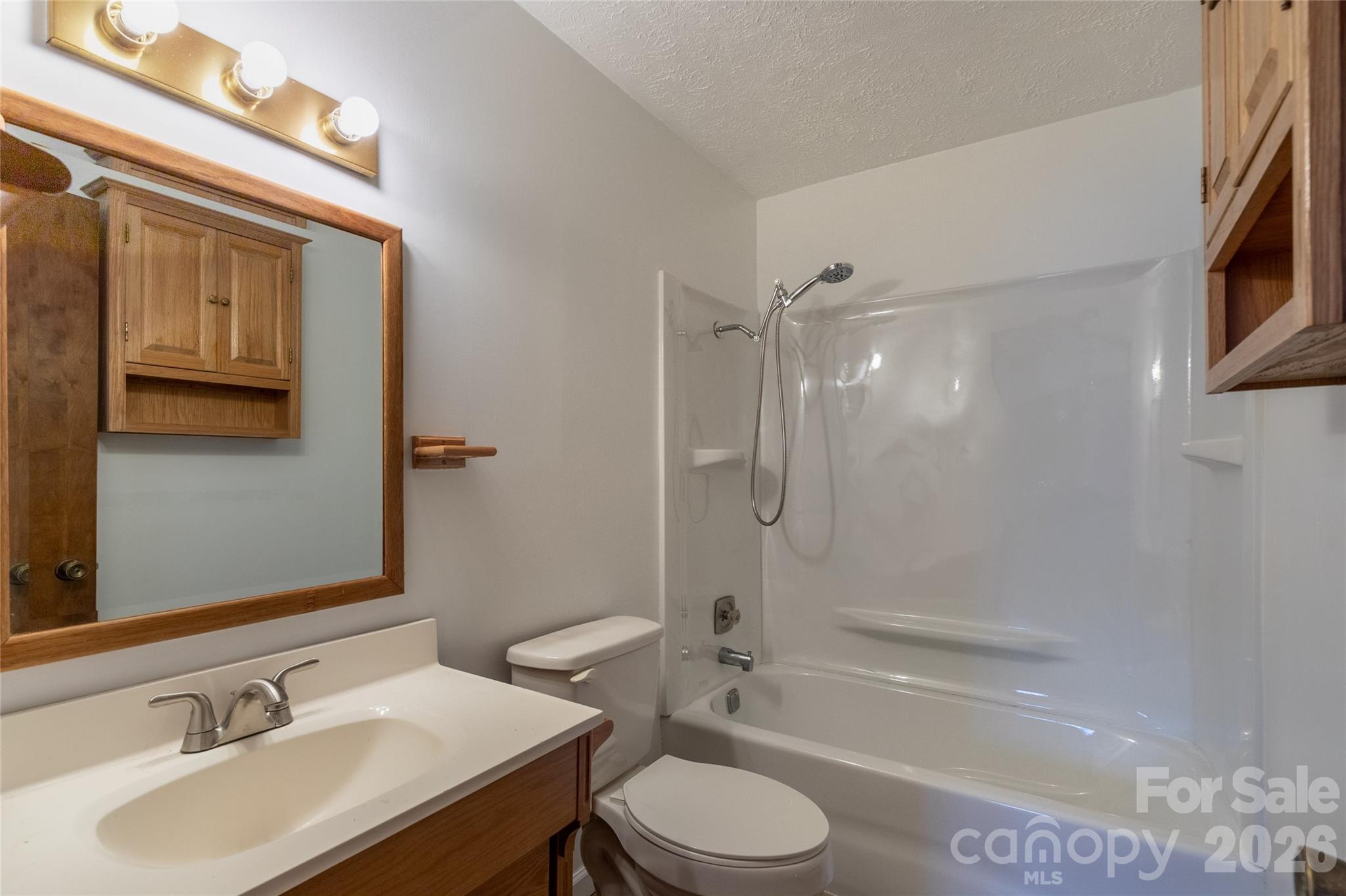 87 Sassafras Lane — Maggie Valley