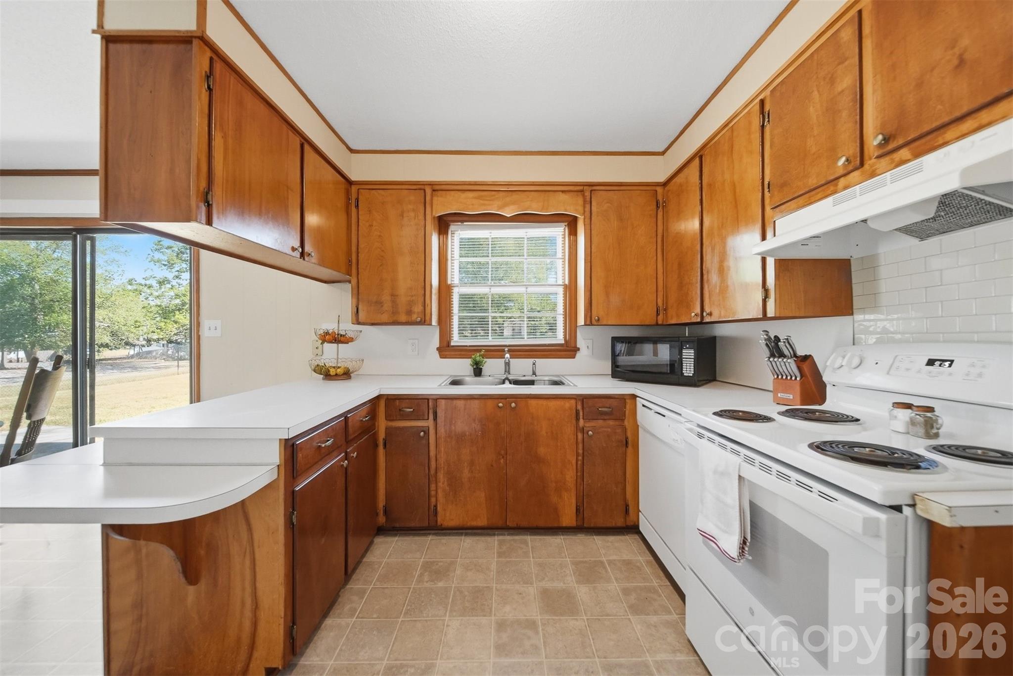 184 Edgegreen Court — Taylorsville