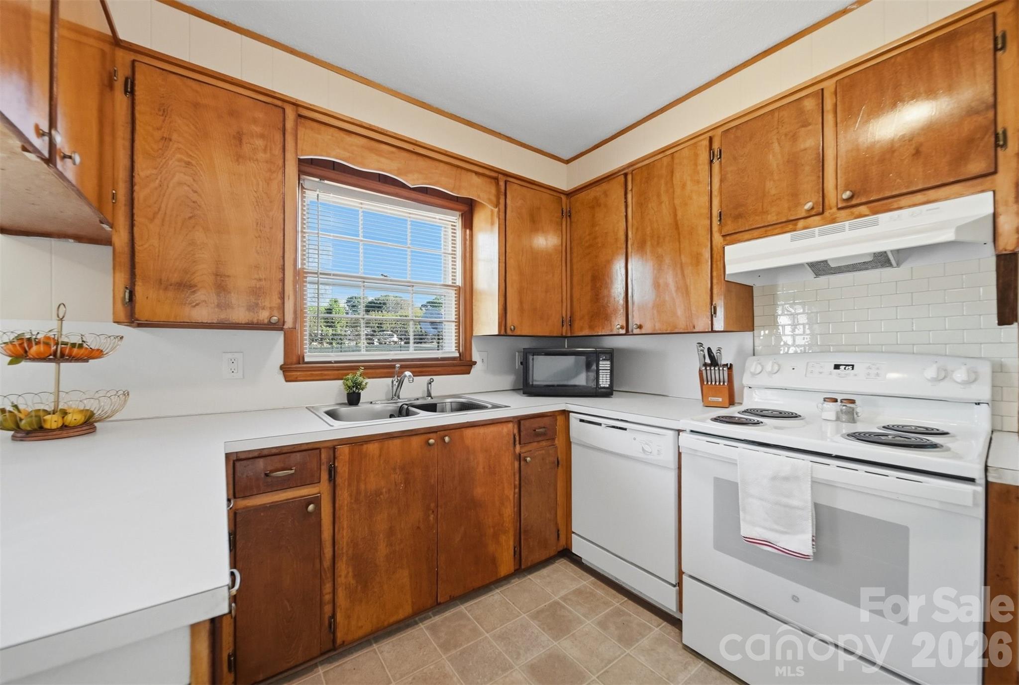 184 Edgegreen Court — Taylorsville