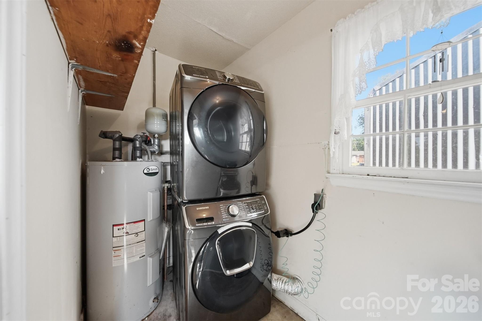 184 Edgegreen Court — Taylorsville