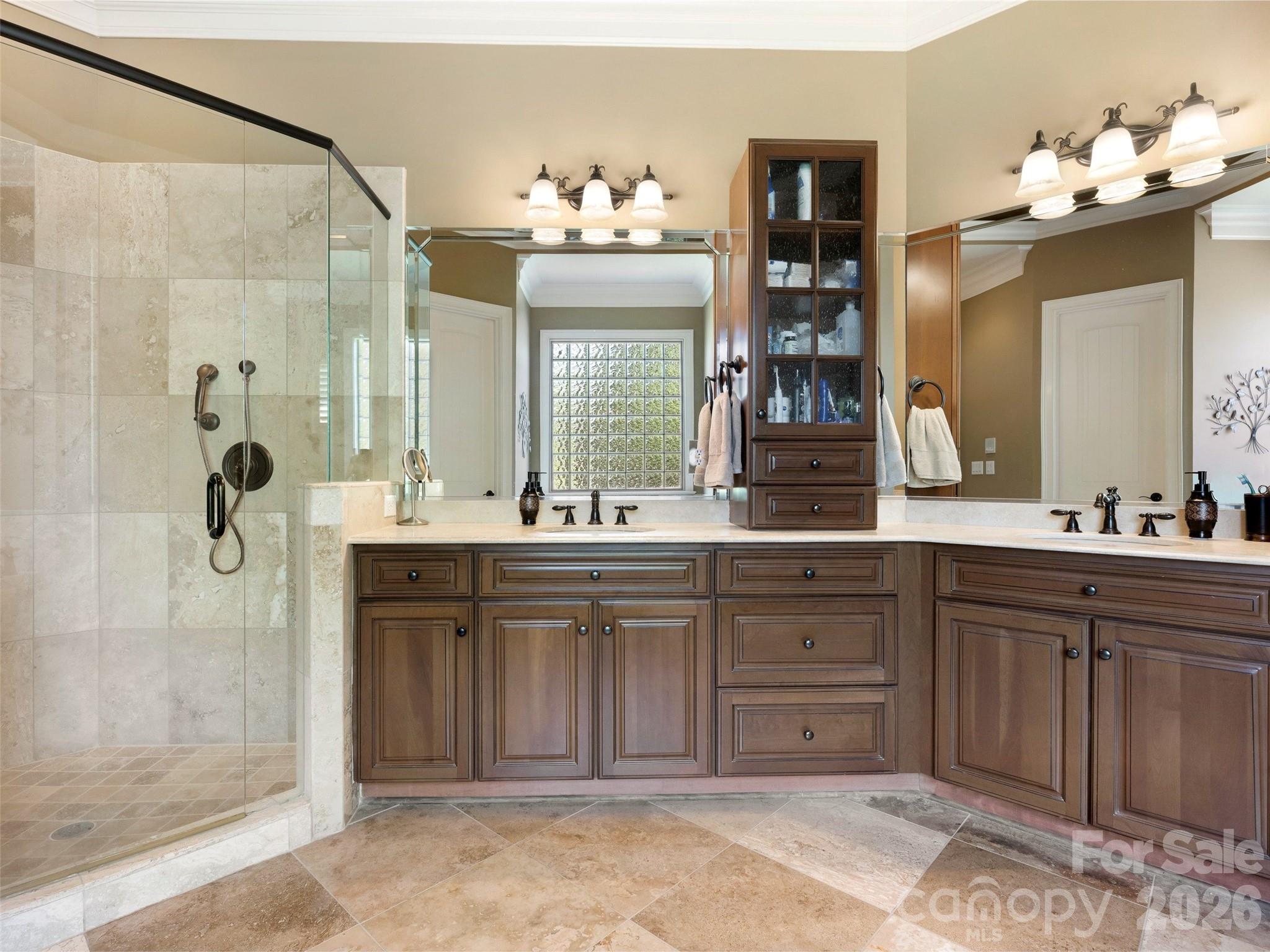 2130 Garden View Lane — Matthews