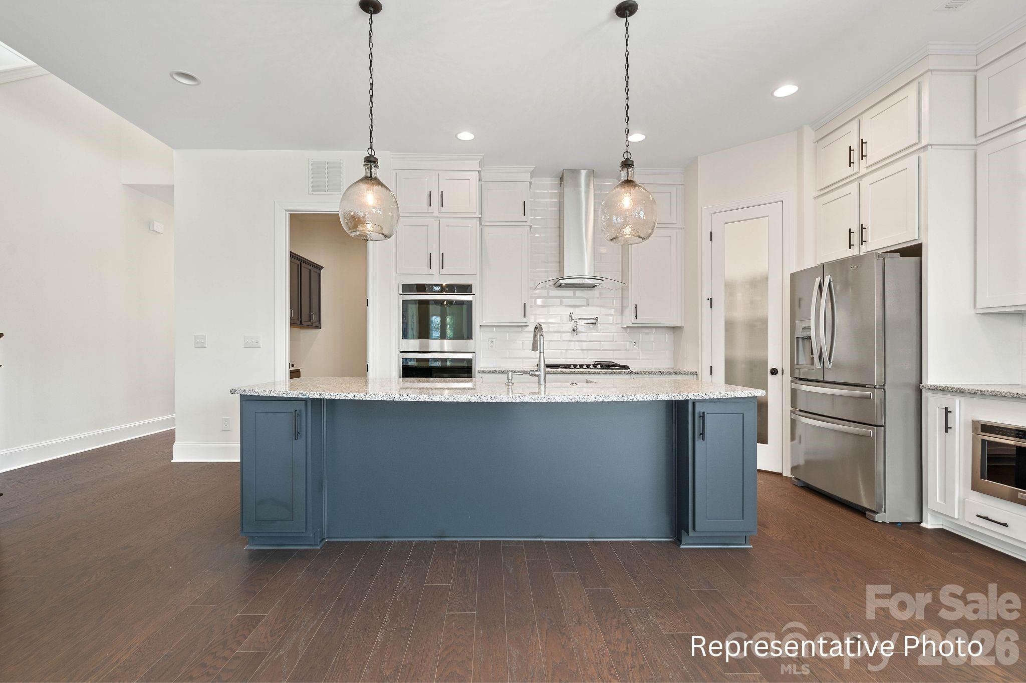 20392 Queens Street — Cornelius