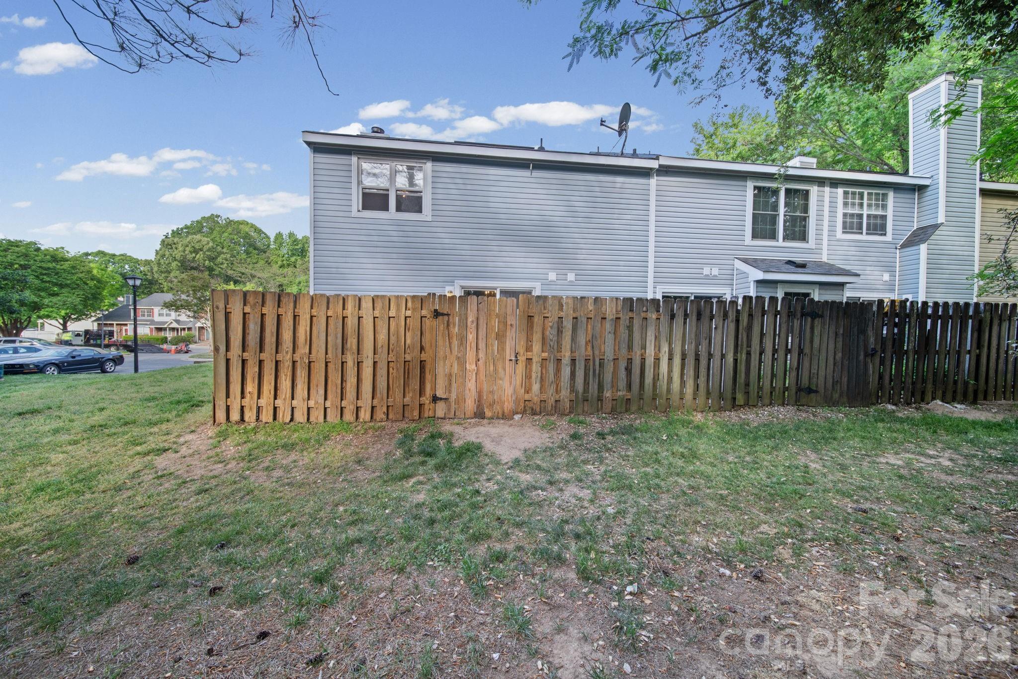 3609 Huyton Court — Charlotte