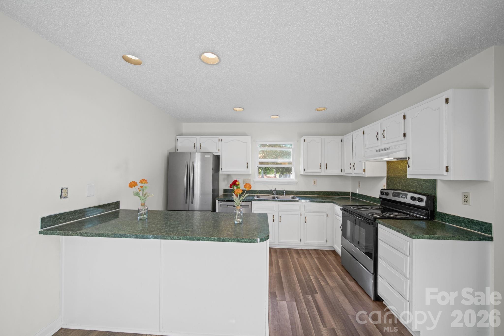 3609 Huyton Court — Charlotte