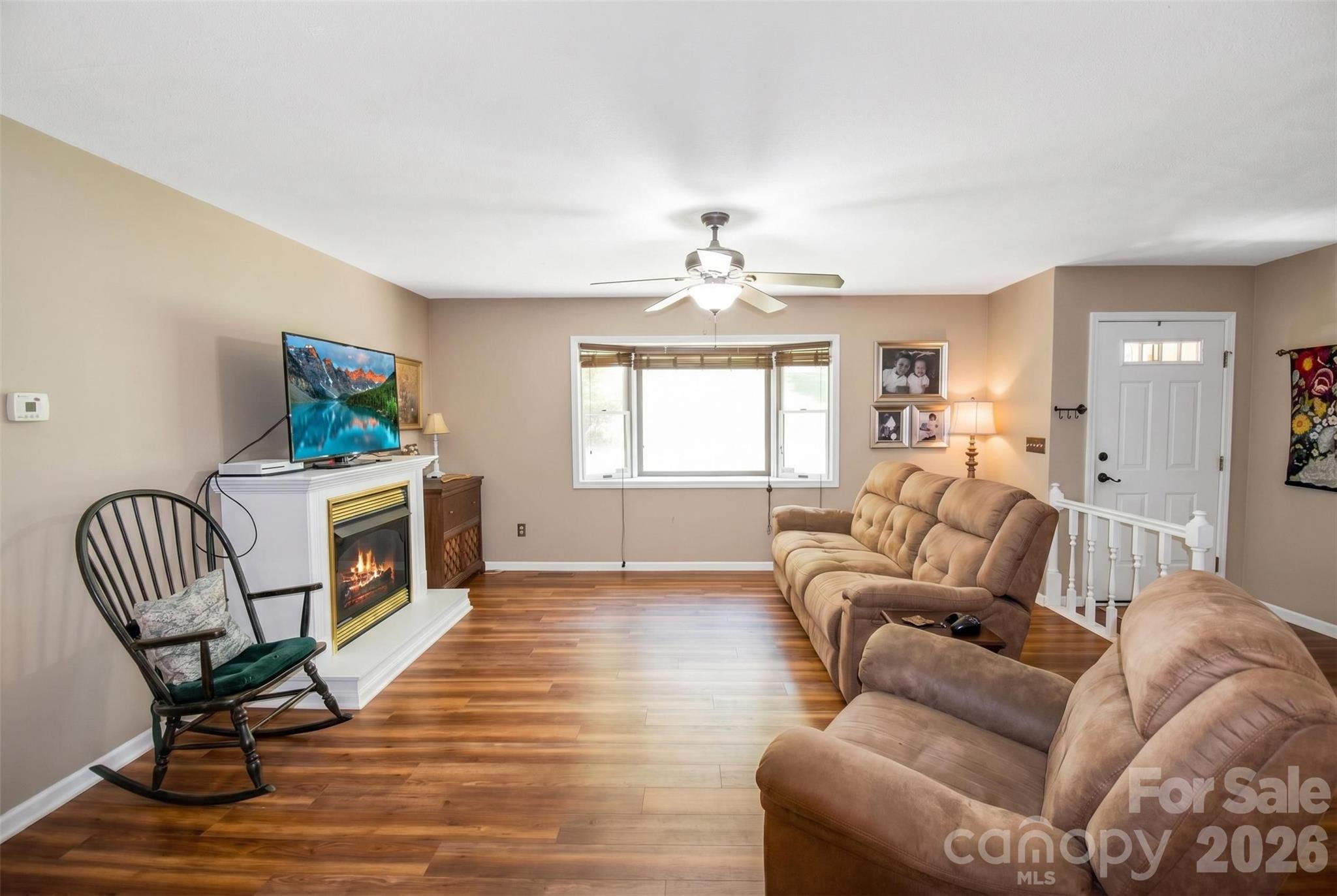 14 N Willow Wood Trail — Hendersonville