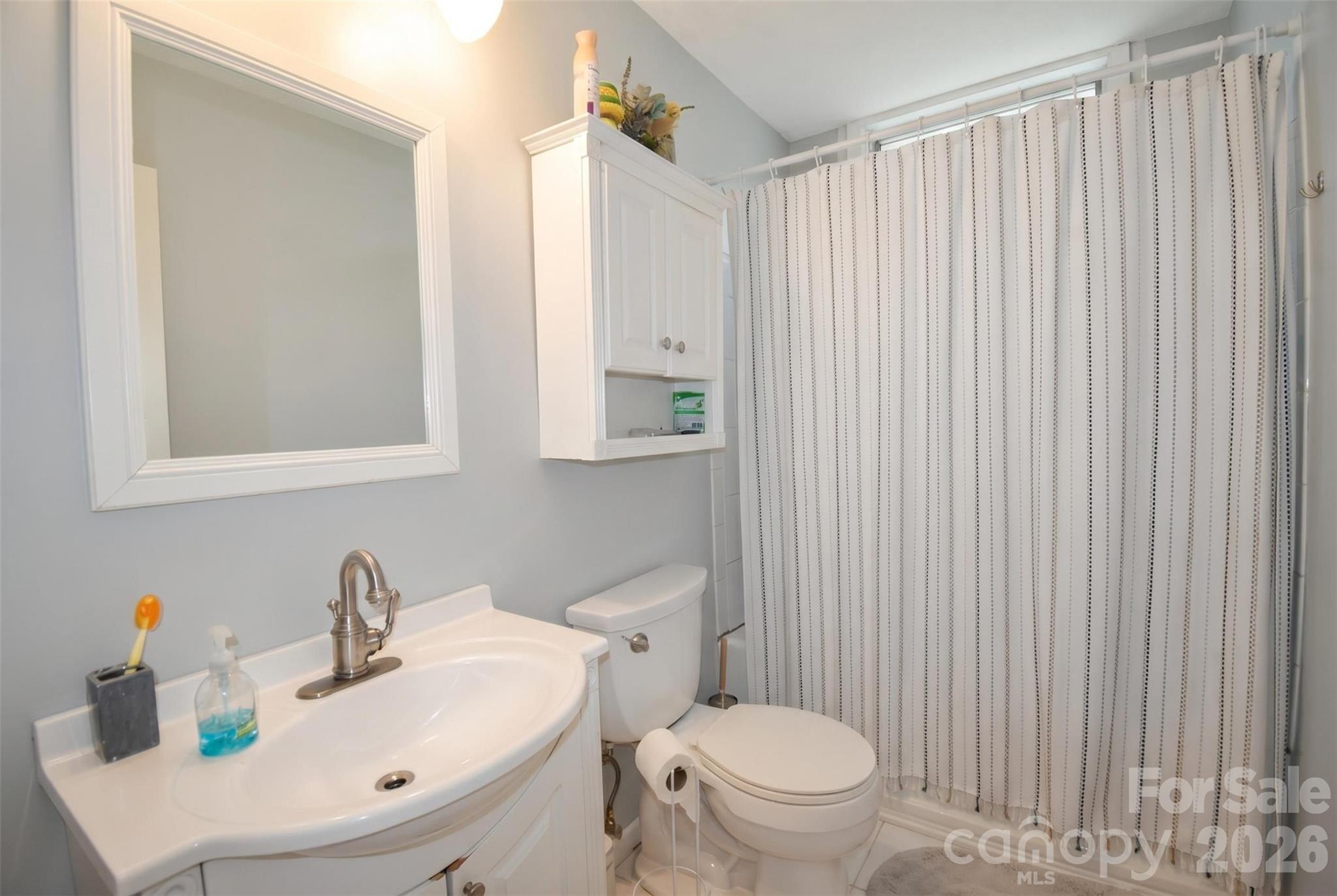 14 N Willow Wood Trail — Hendersonville